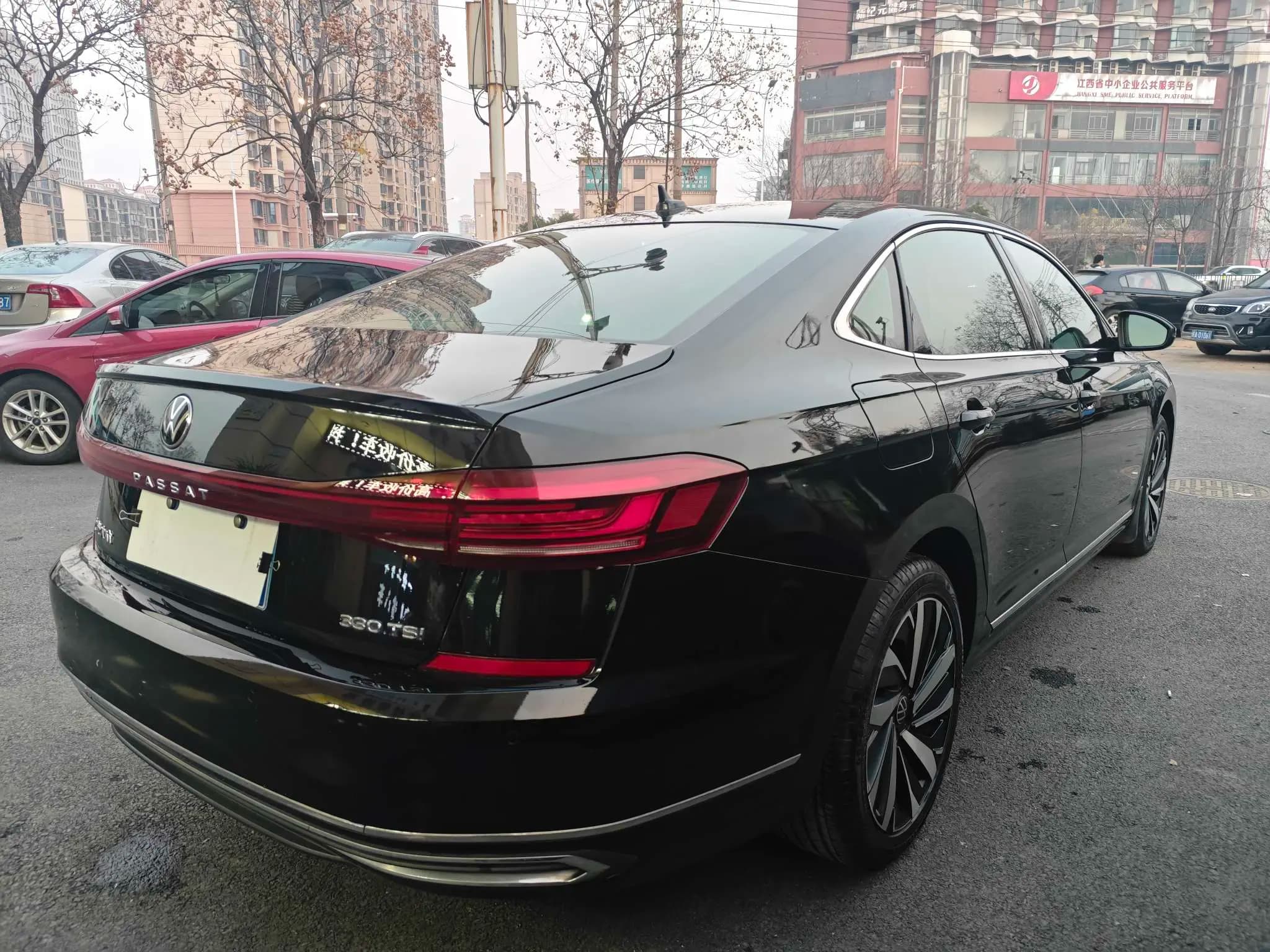 Volkswagen Passat 2022 г. 38899 км. — фото 7