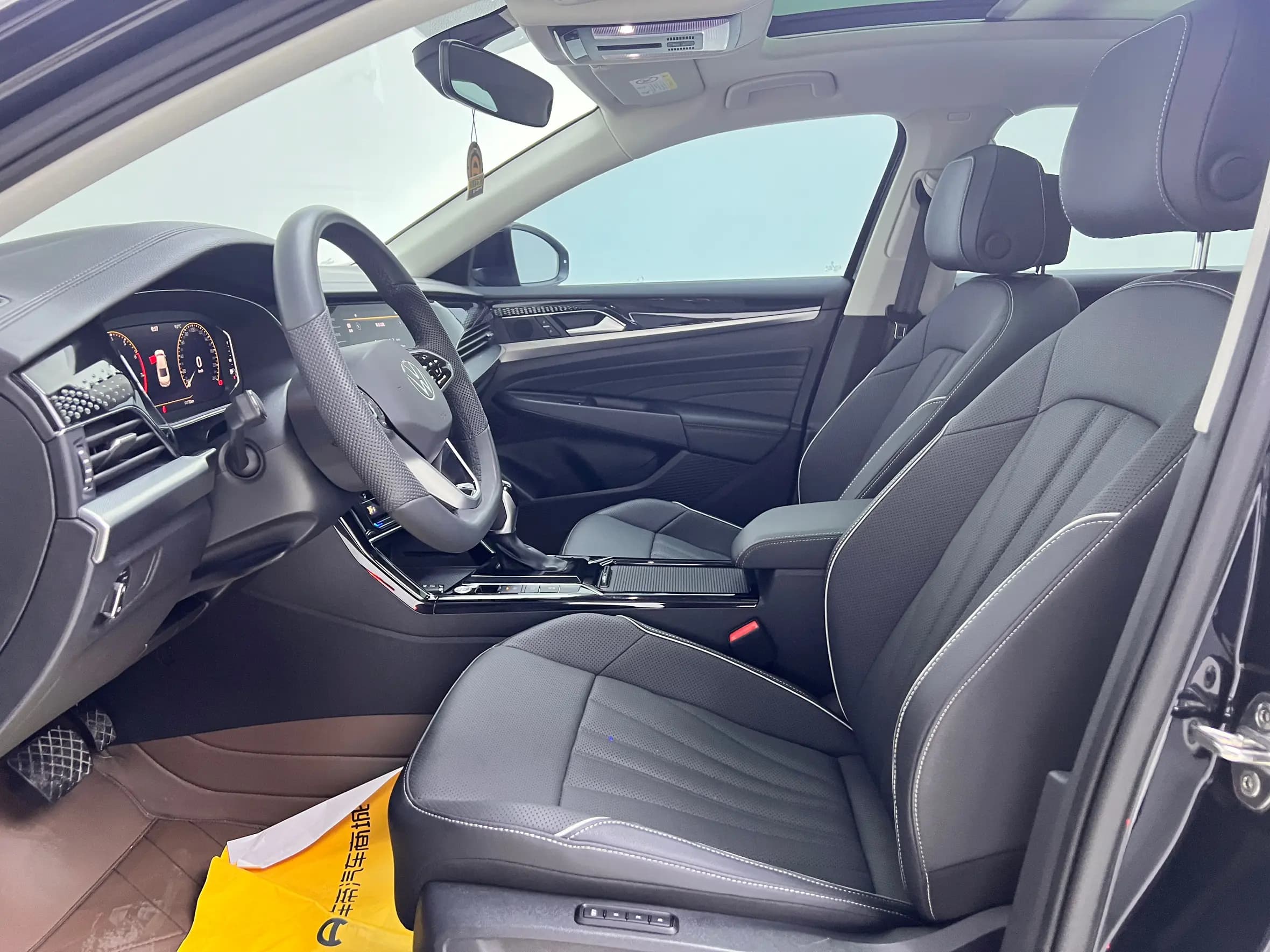 Volkswagen Passat 2024 г. 11900 км. — фото 17