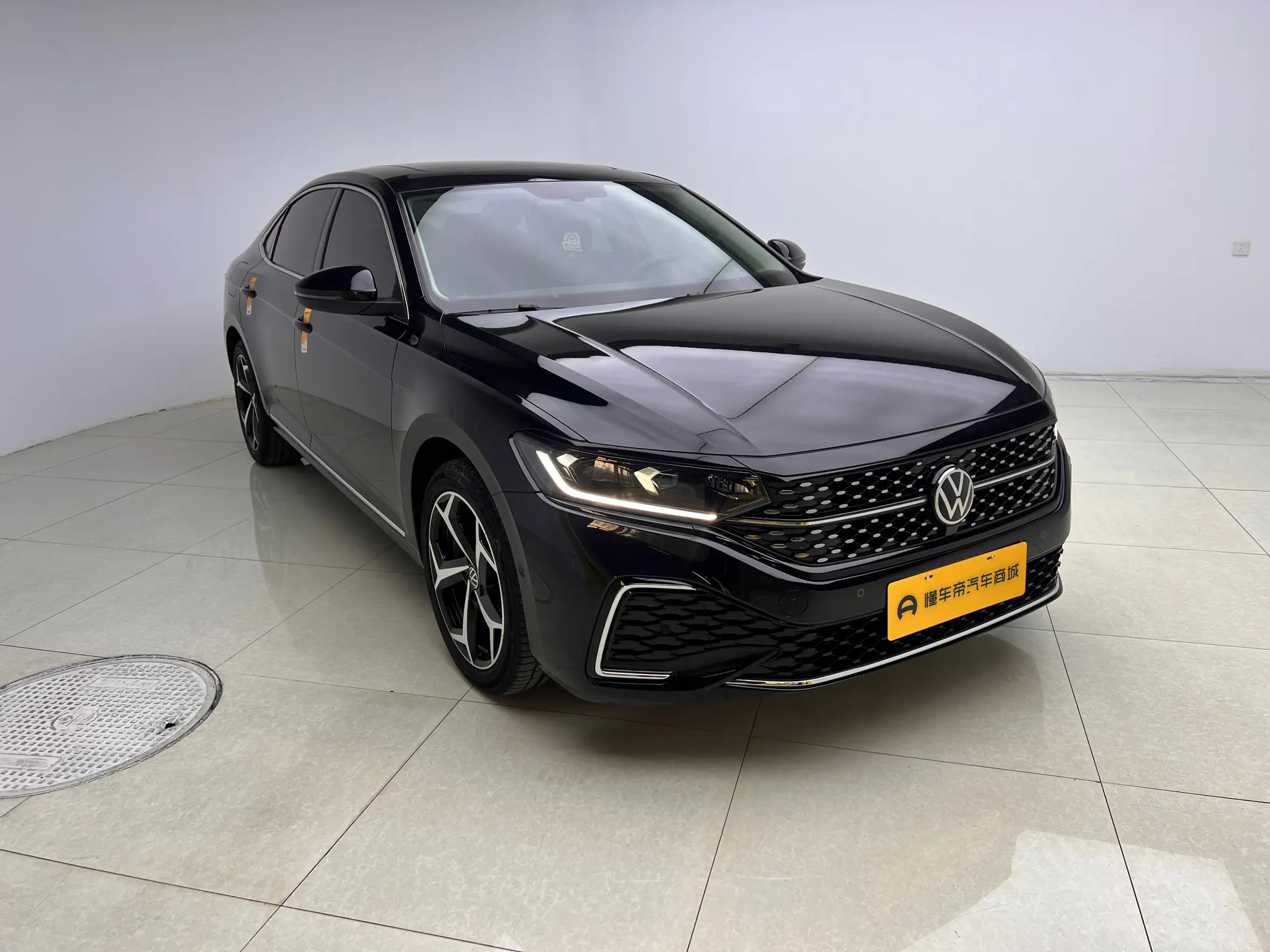 Volkswagen Passat 2024 г. 11900 км. — фото 3