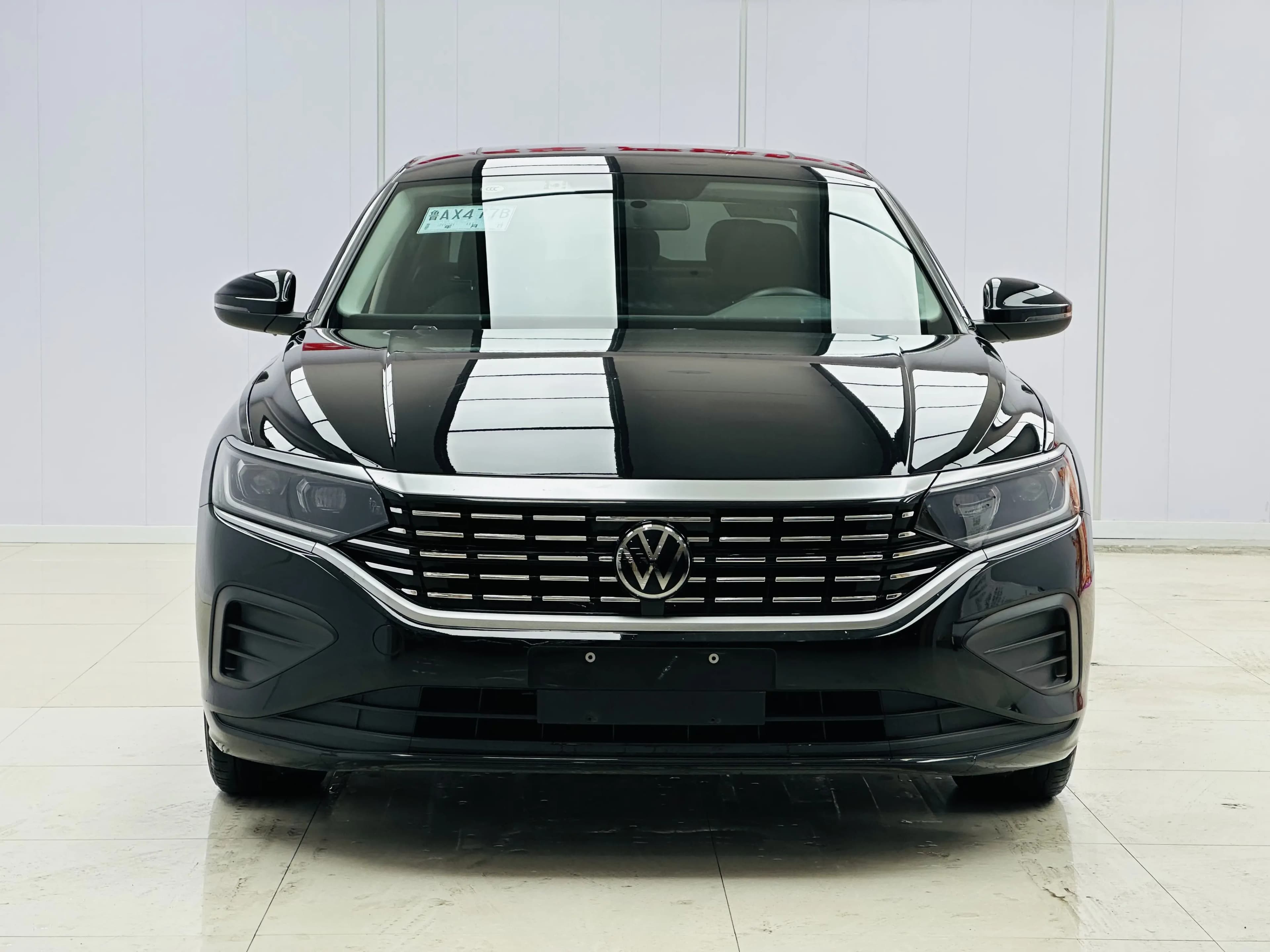 Volkswagen Passat 2023 г. 46102 км. — фото 2