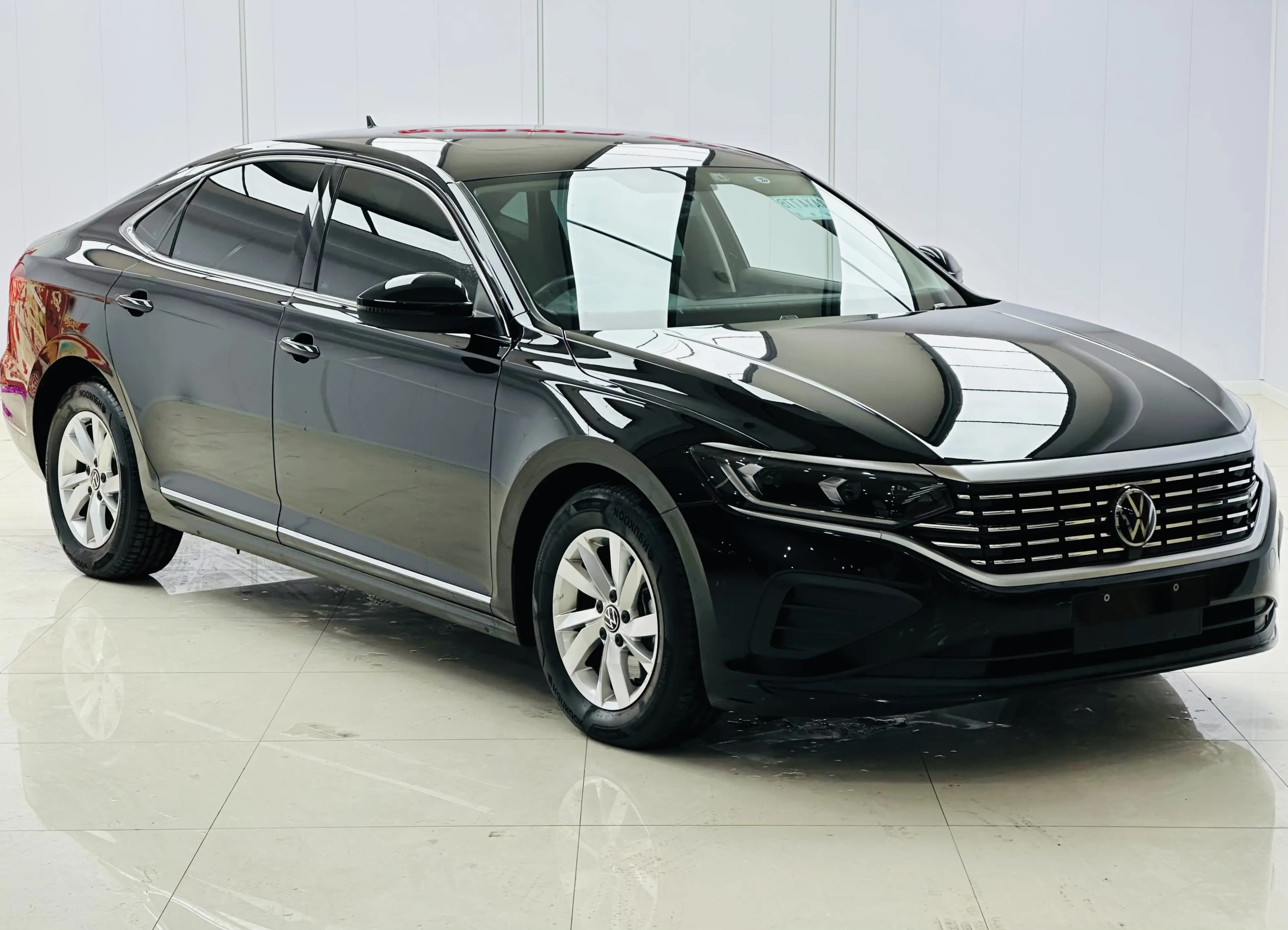 Volkswagen Passat 2023 г. 46102 км. — фото 3