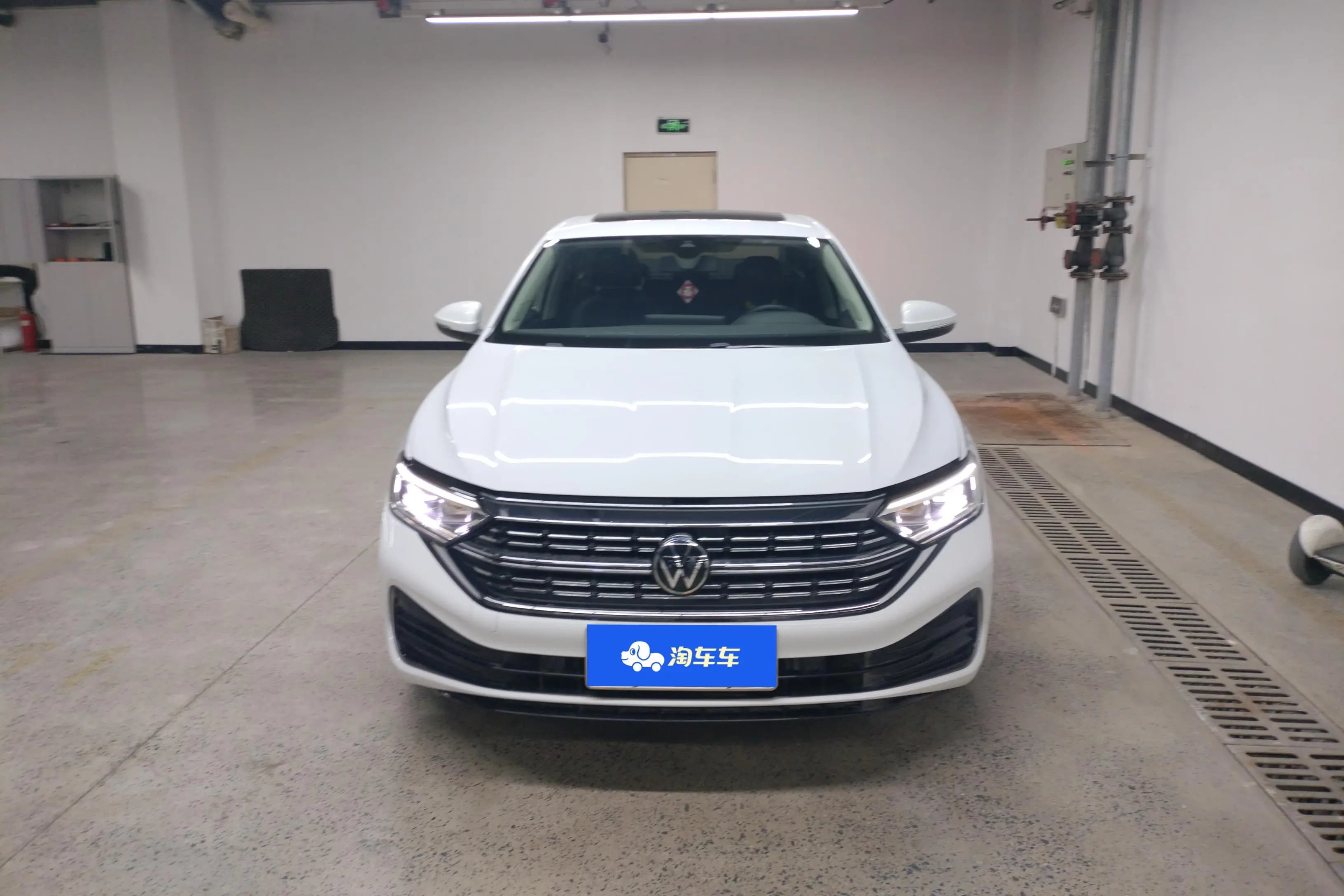 Volkswagen Sagitar 2024 г. 38500 км. — фото 2