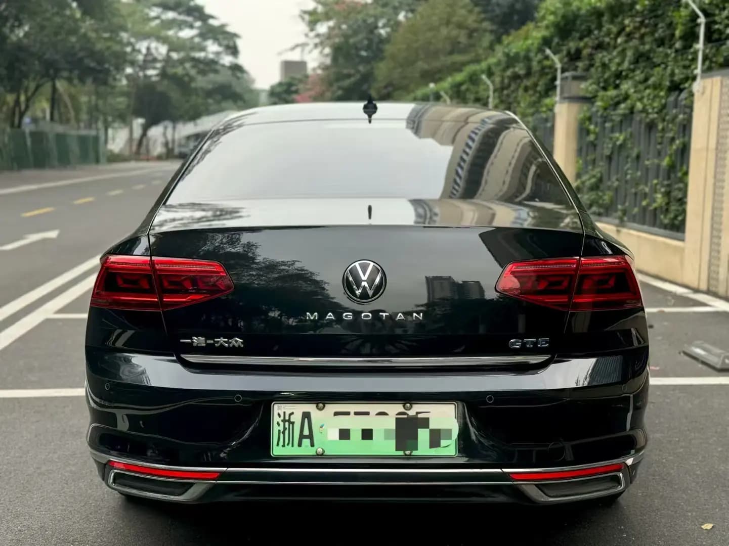 Volkswagen Magotan GTE 2023 г. 60143 км. — фото 4