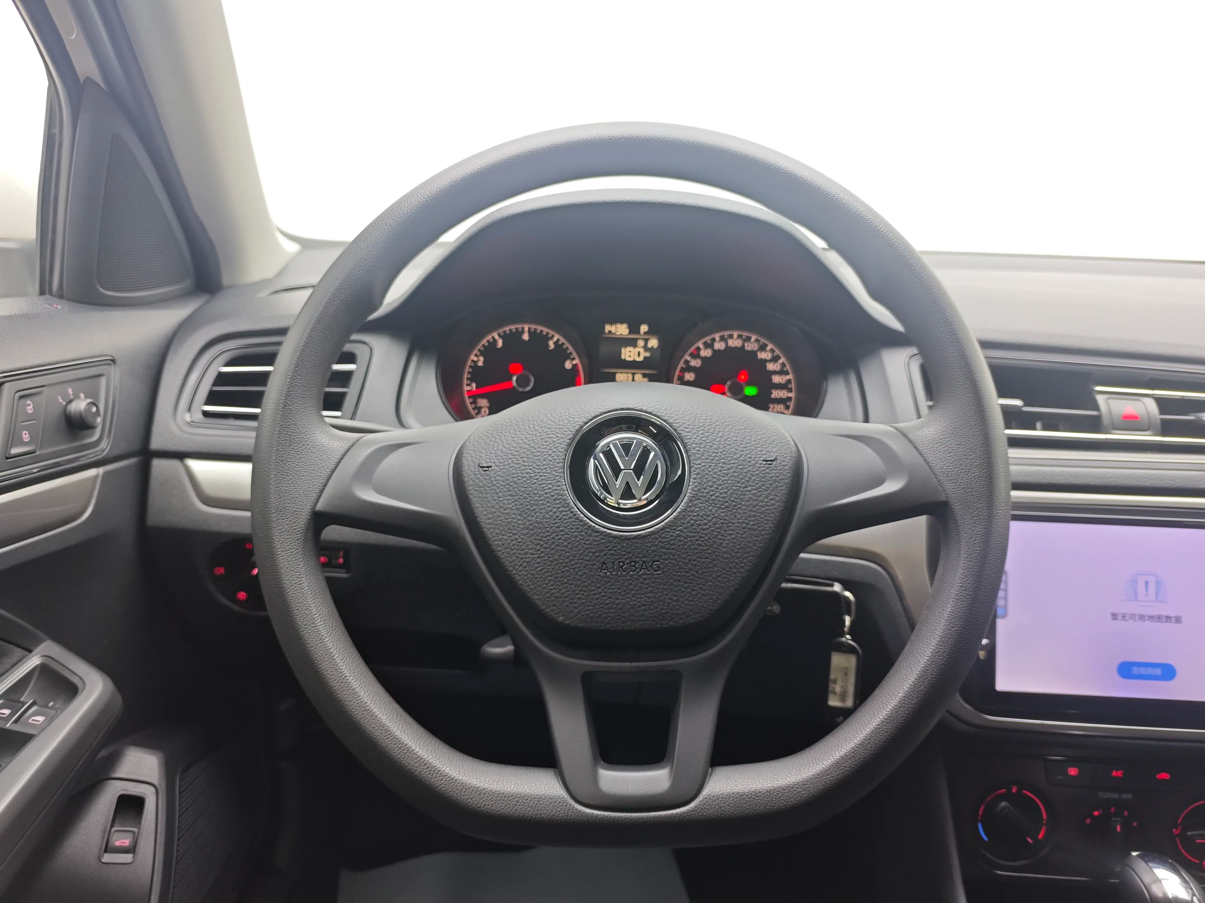 Volkswagen Lavida 2023 г. 98123 км. — фото 16