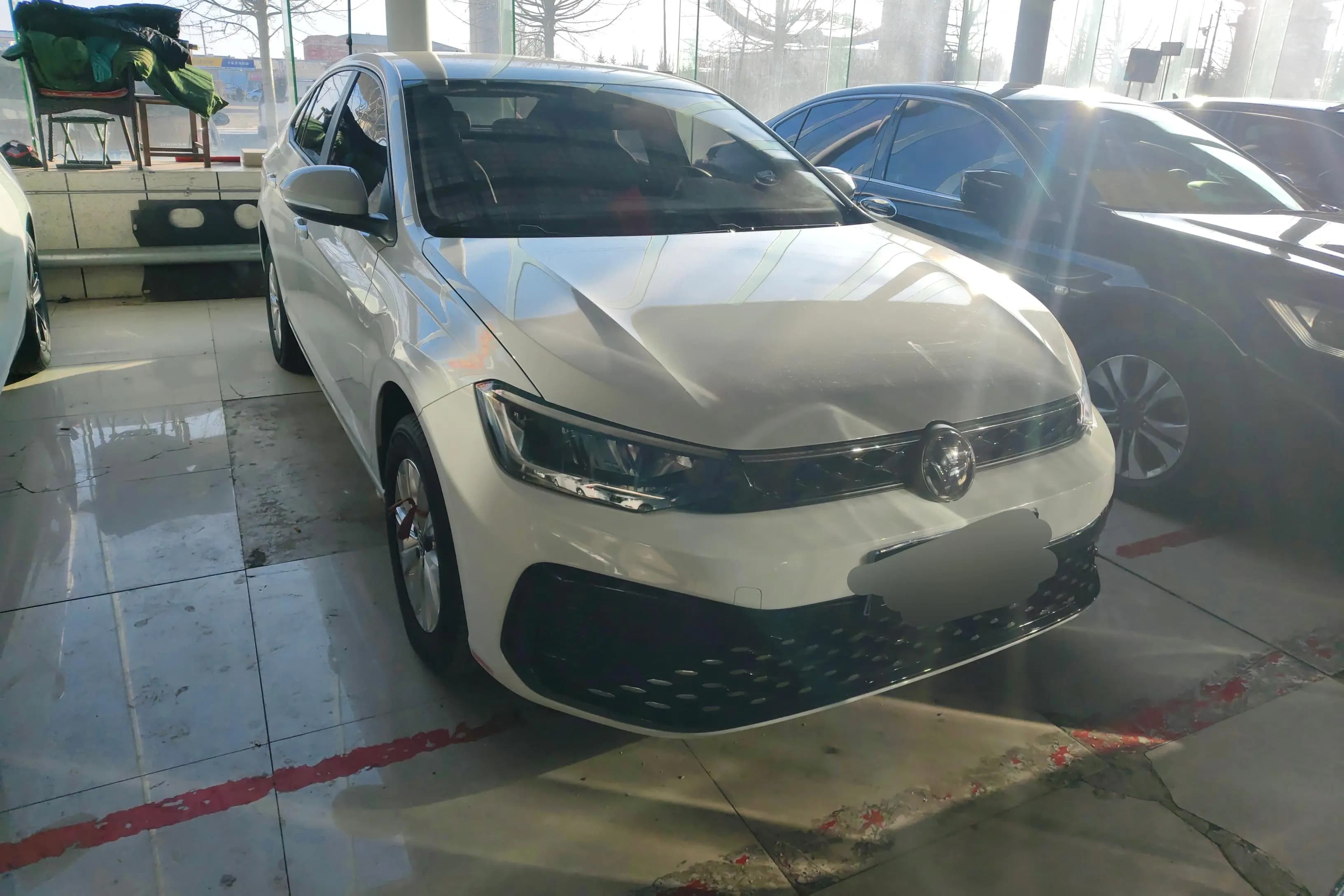 Volkswagen Lavida 2023 г. 37722 км. — фото 2
