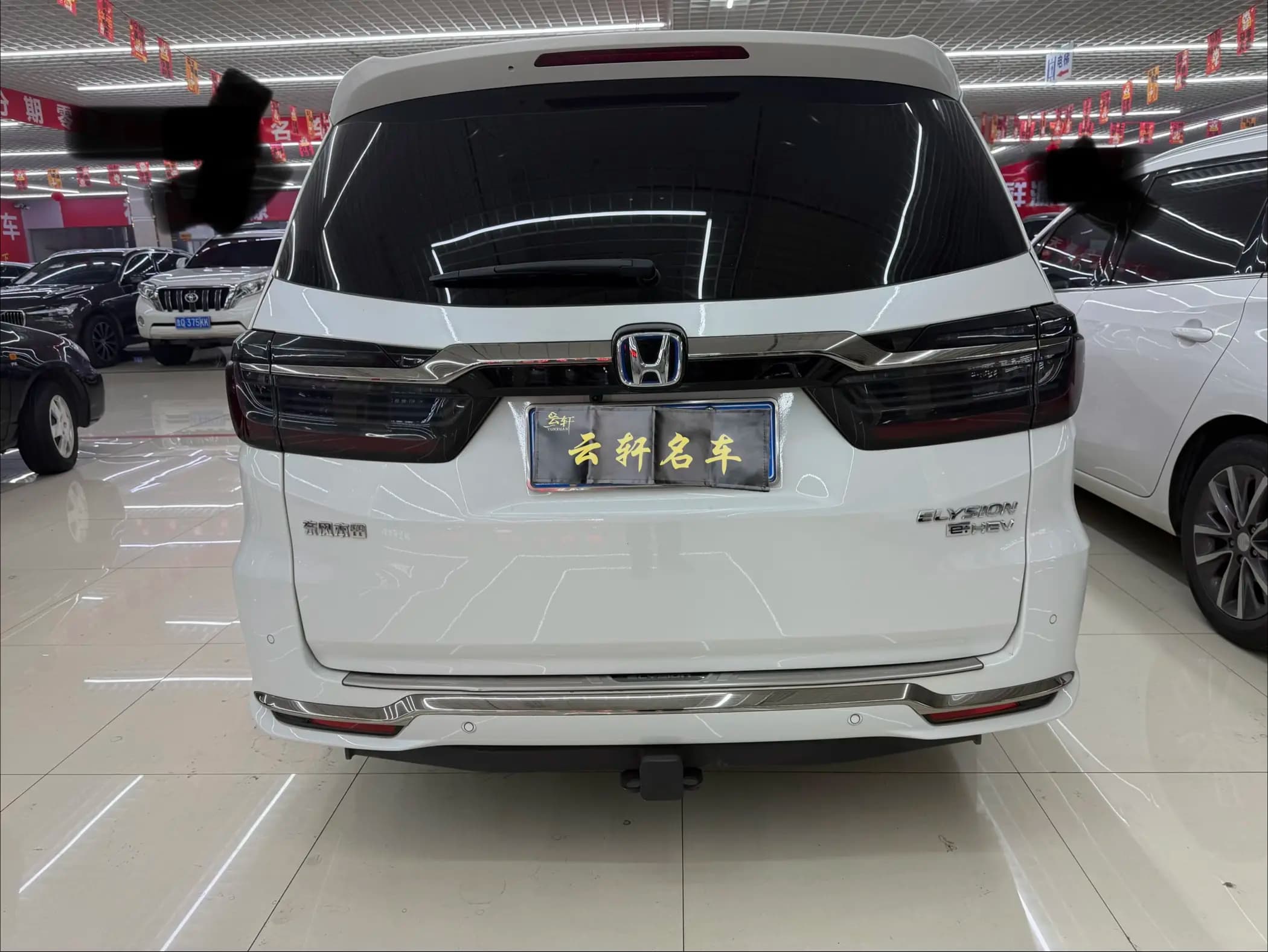 Honda Elysion 2022 г. 37093 км. — фото 5
