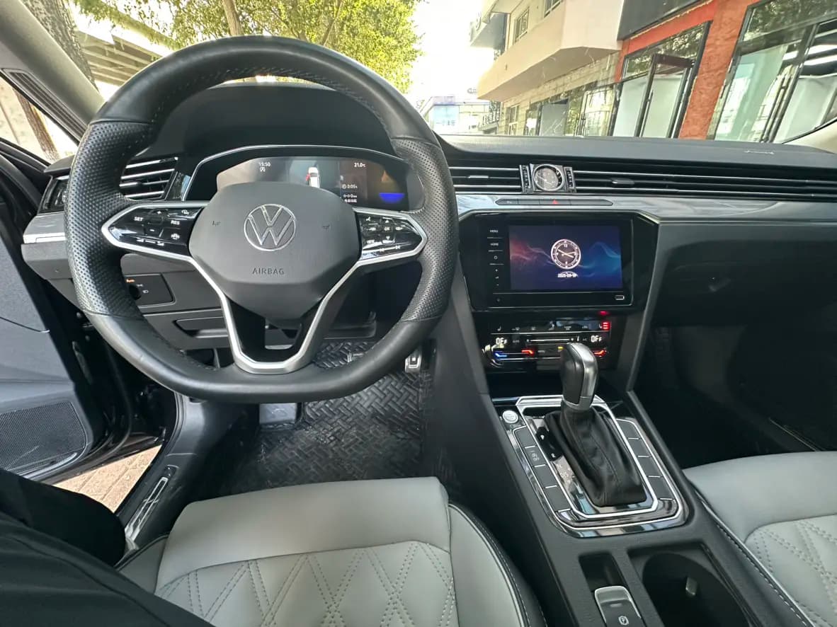 Volkswagen Magotan 2023 г. 70140 км. — фото 13
