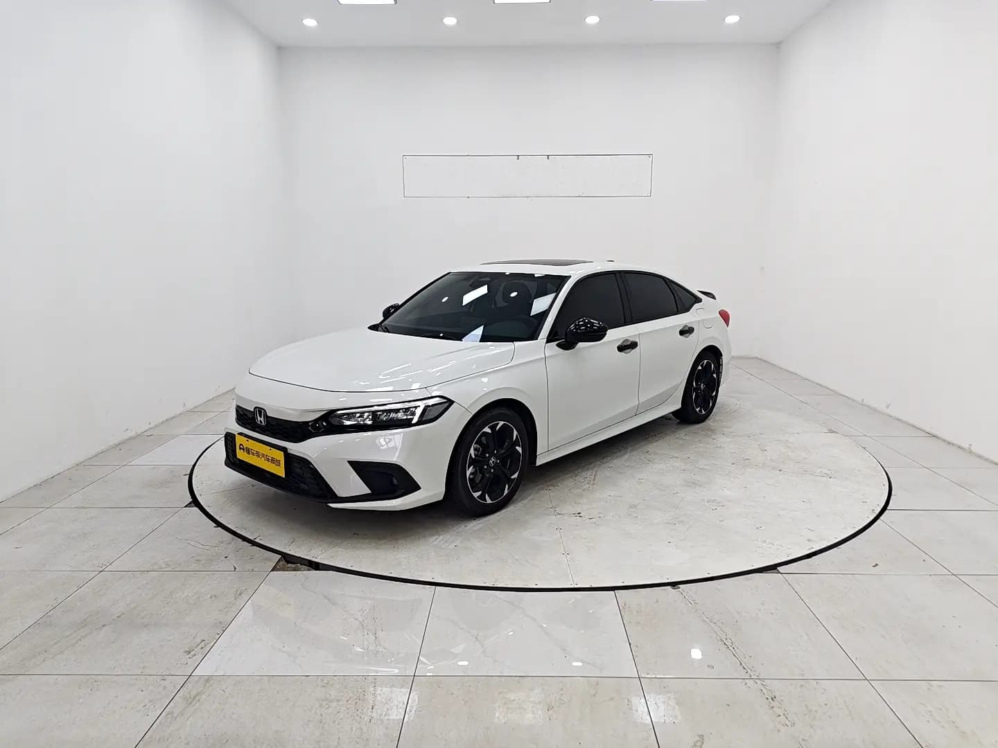 Honda Civic 2021 г. 15356 км.