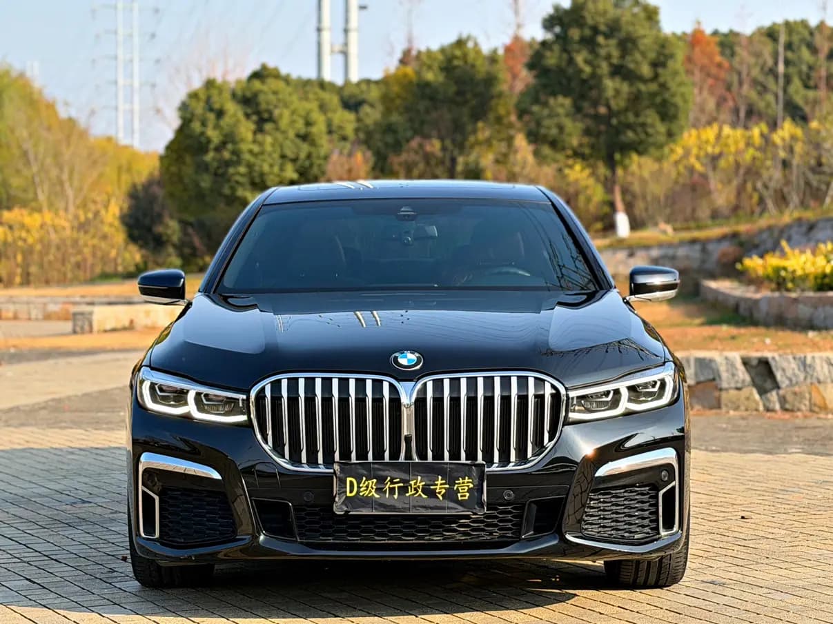 BMW 7 Series 2022 г. 48099 км. — фото 2