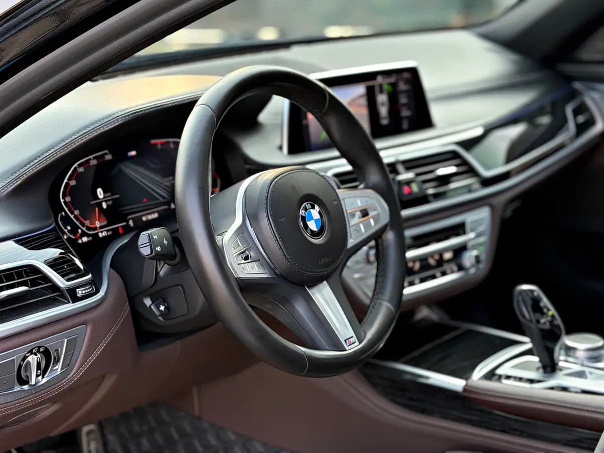 BMW 7 Series 2022 г. 48099 км. — фото 13