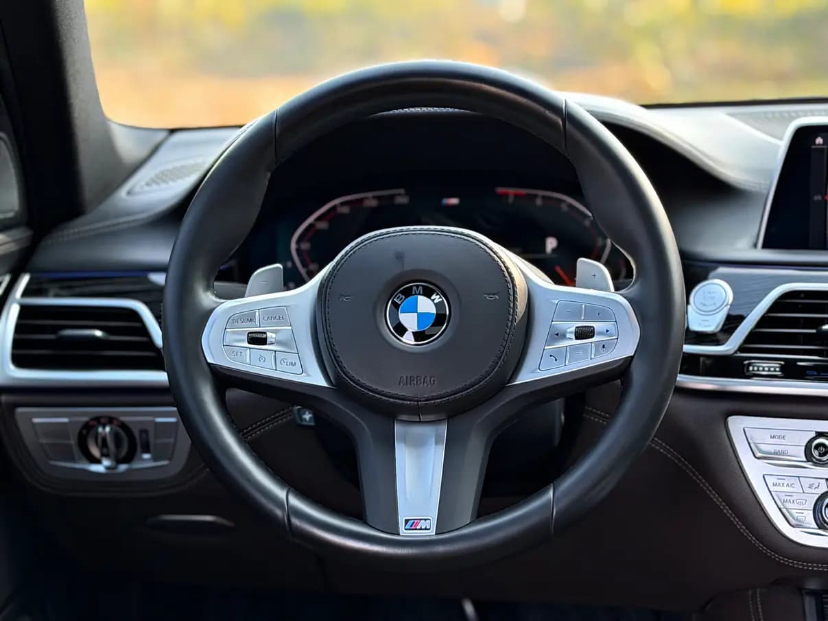 BMW 7 Series 2022 г. 48099 км. — фото 14