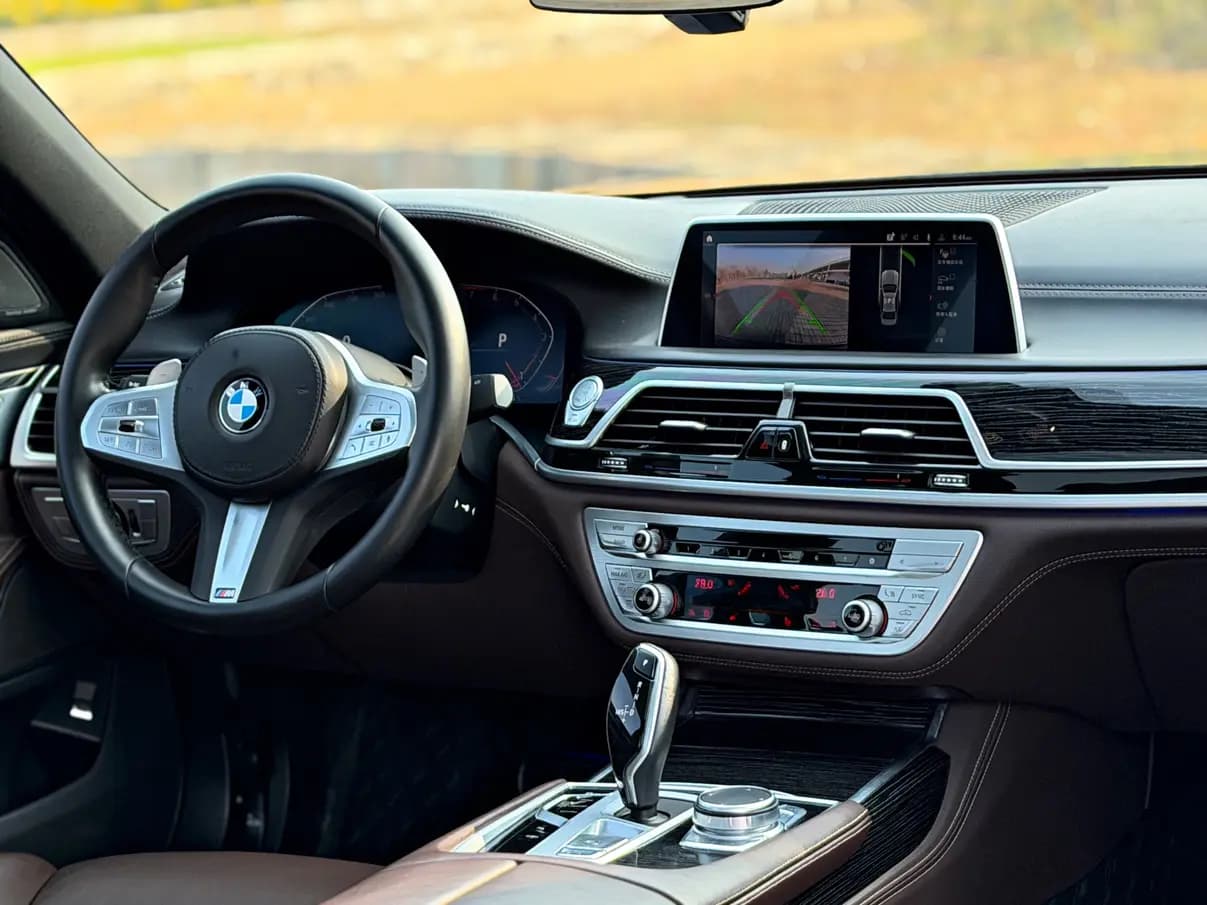 BMW 7 Series 2022 г. 48099 км. — фото 15