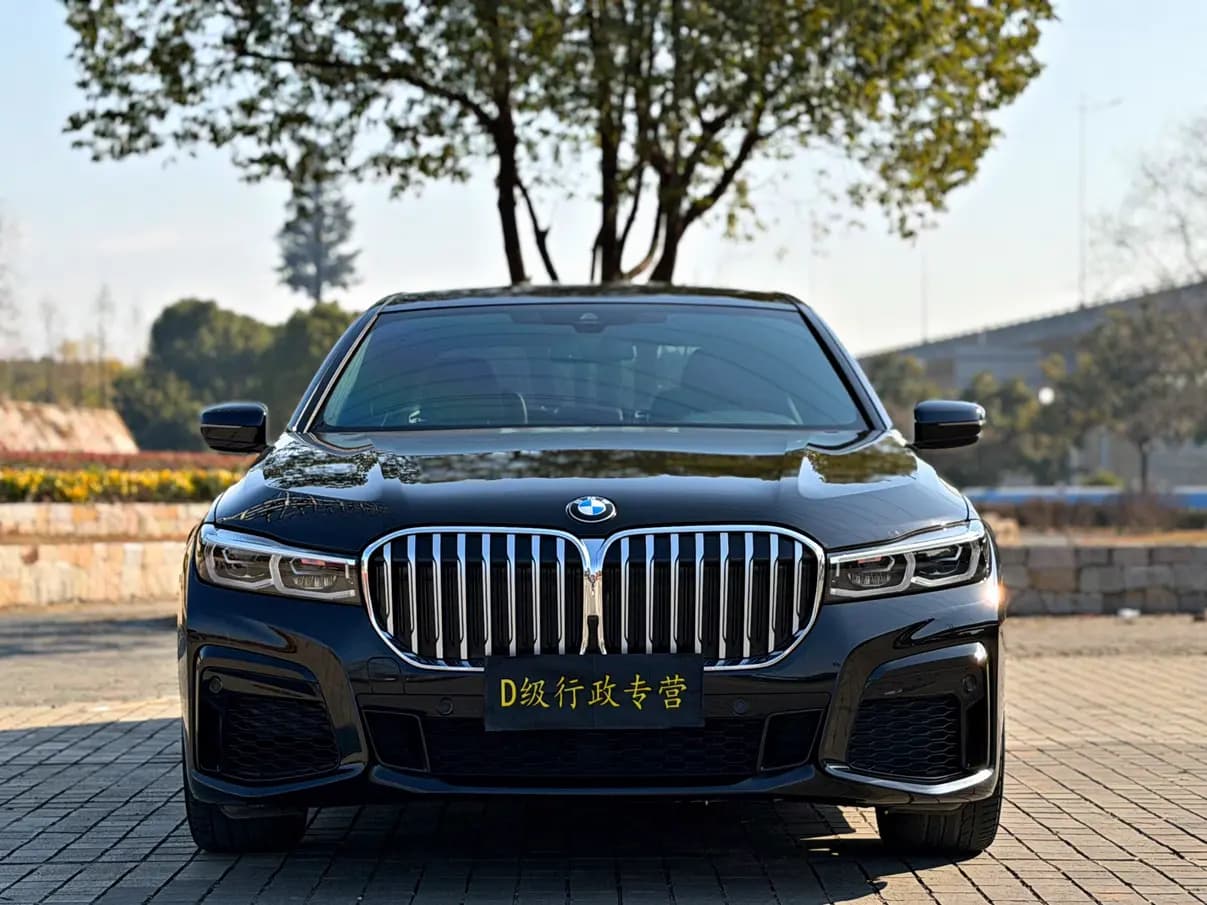 BMW 7 Series 2022 г. 40096 км. — фото 2