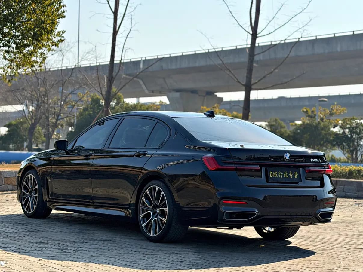BMW 7 Series 2022 г. 40096 км. — фото 5