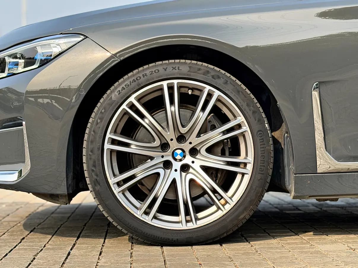 BMW 7 Series 2021 г. 76045 км. — фото 9