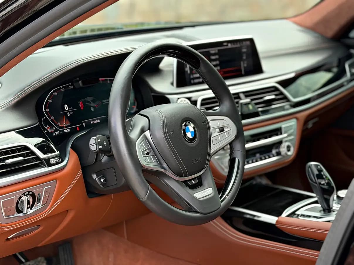 BMW 7 Series 2021 г. 88044 км. — фото 13
