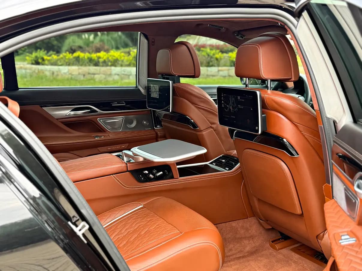 BMW 7 Series 2021 г. 88044 км. — фото 20