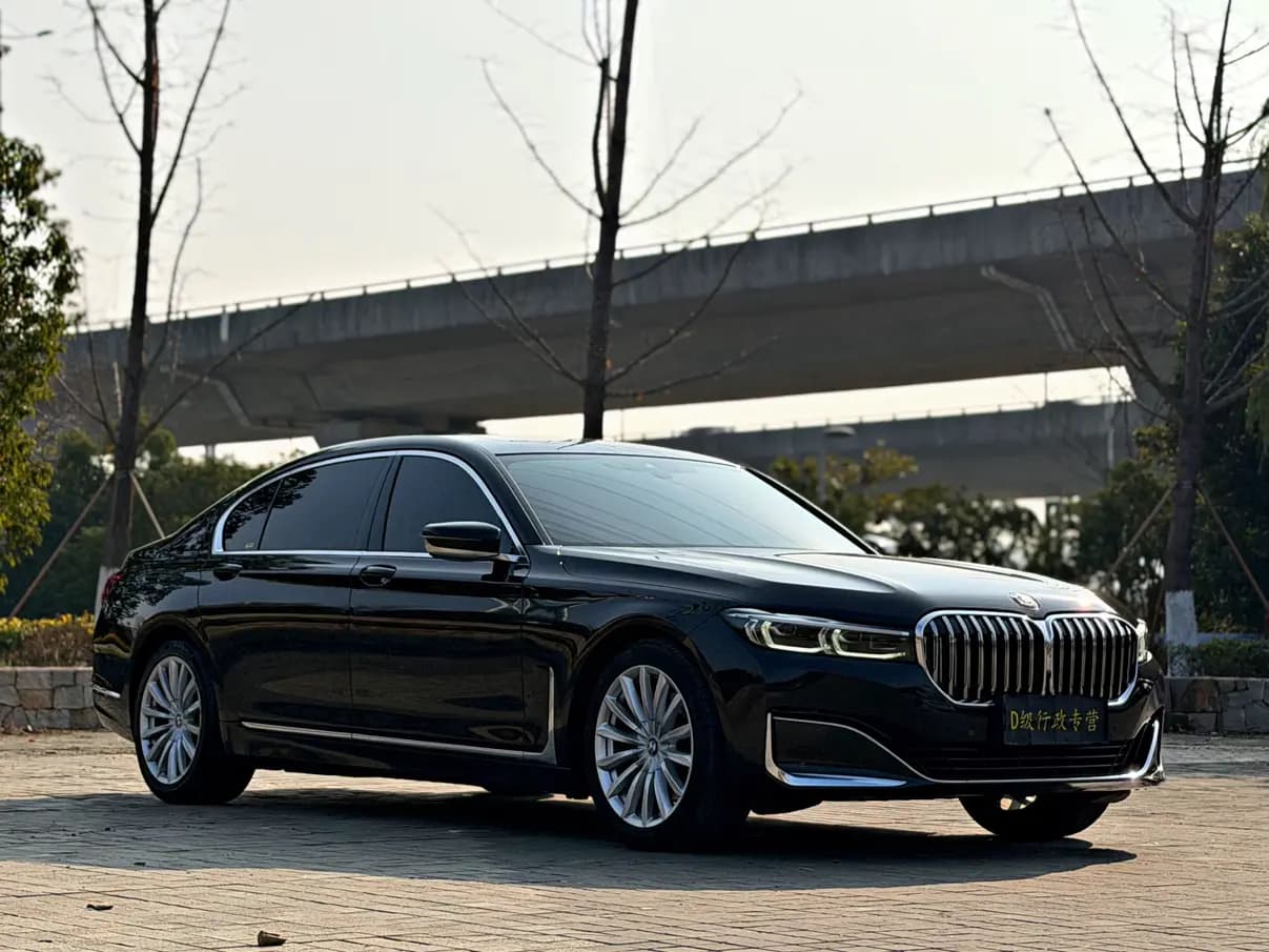 BMW 7 Series 2021 г. 108018 км. — фото 3