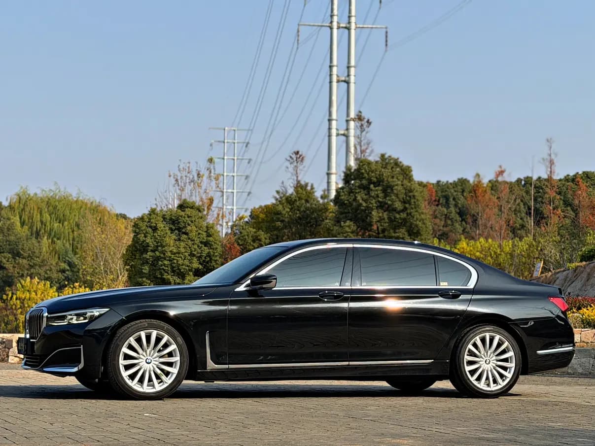 BMW 7 Series 2021 г. 108018 км. — фото 4