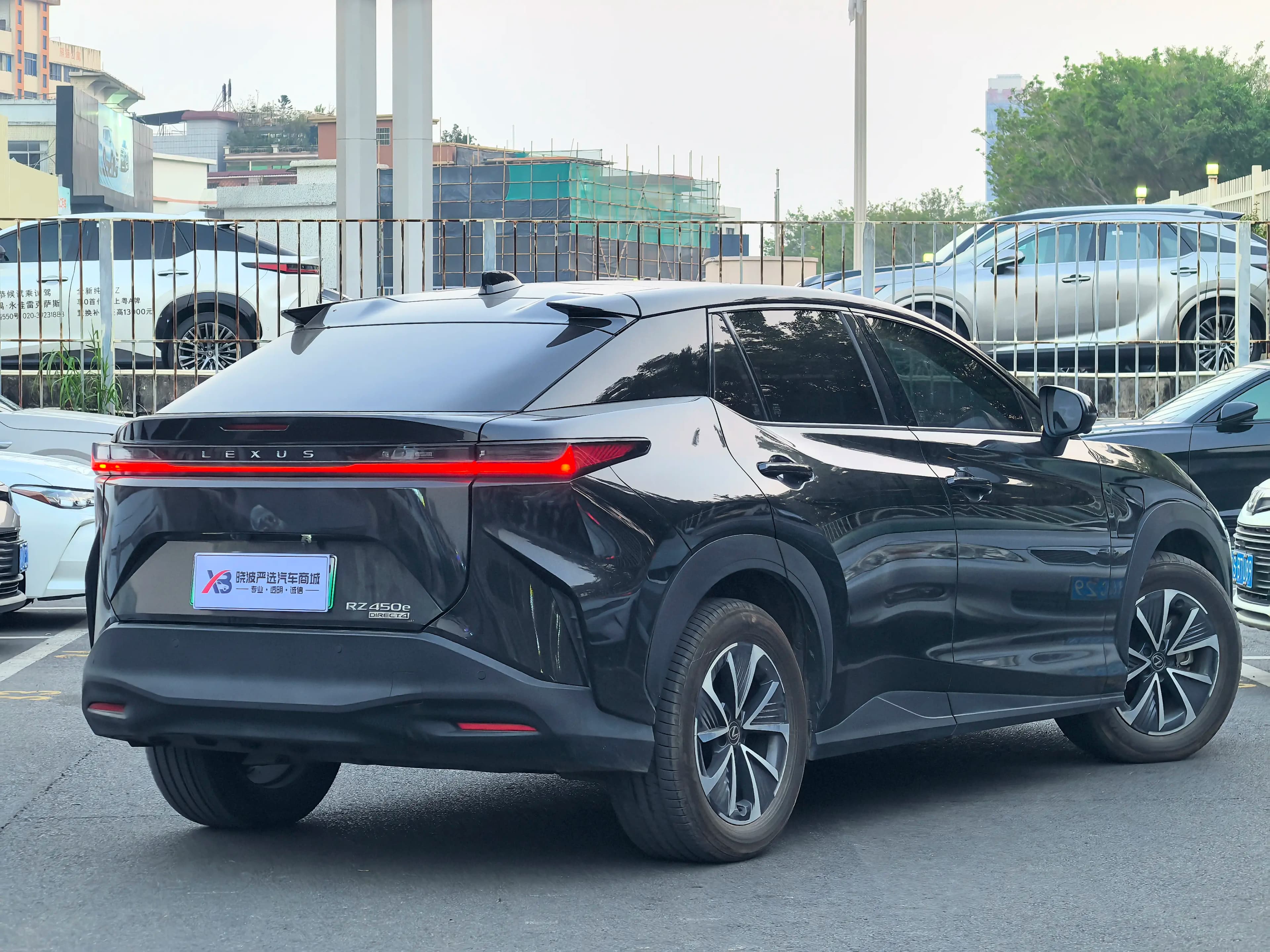 Lexus RZ 2023 г. 23093 км. — фото 5