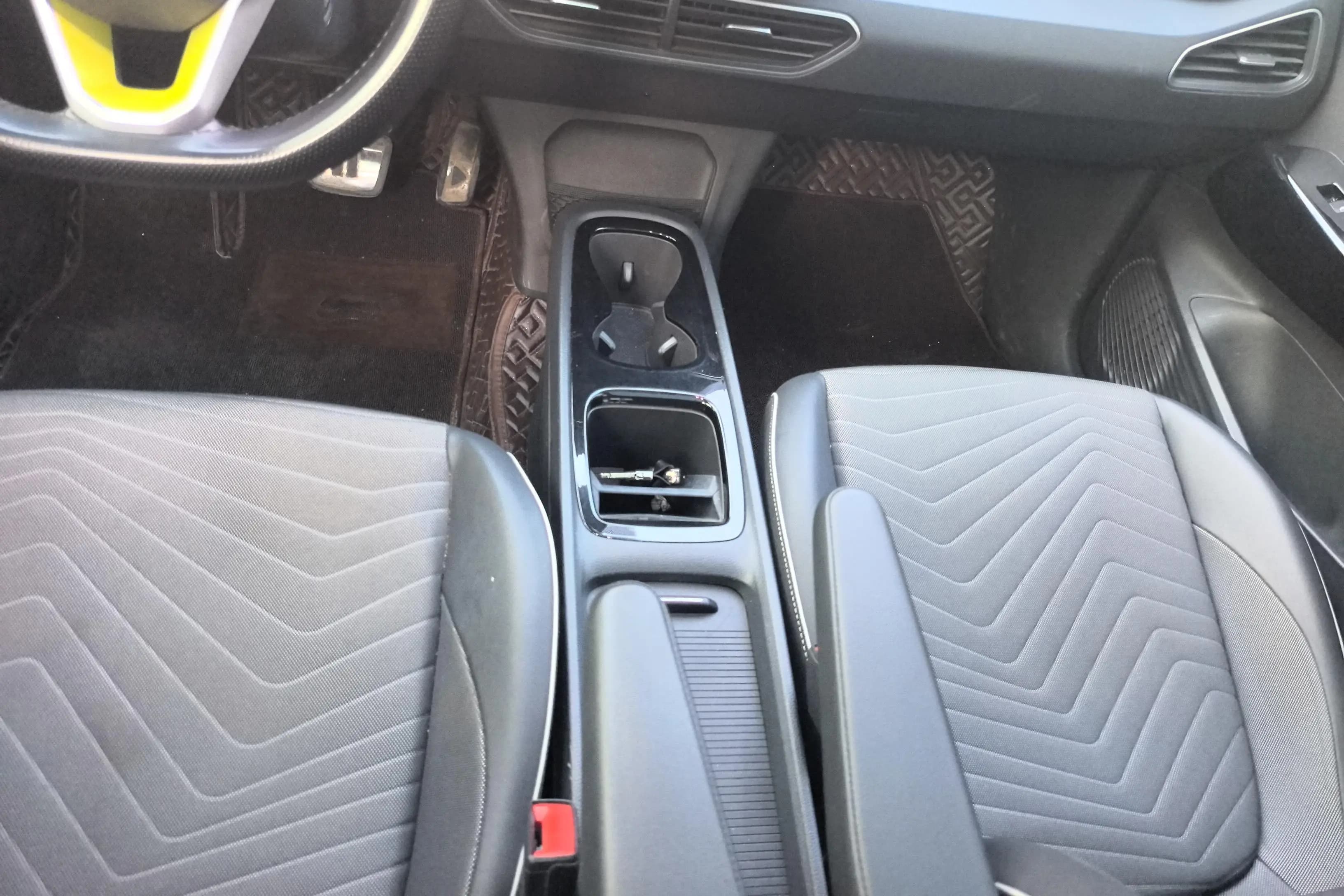 Volkswagen ID.3 2023 г. 59800 км. — фото 16