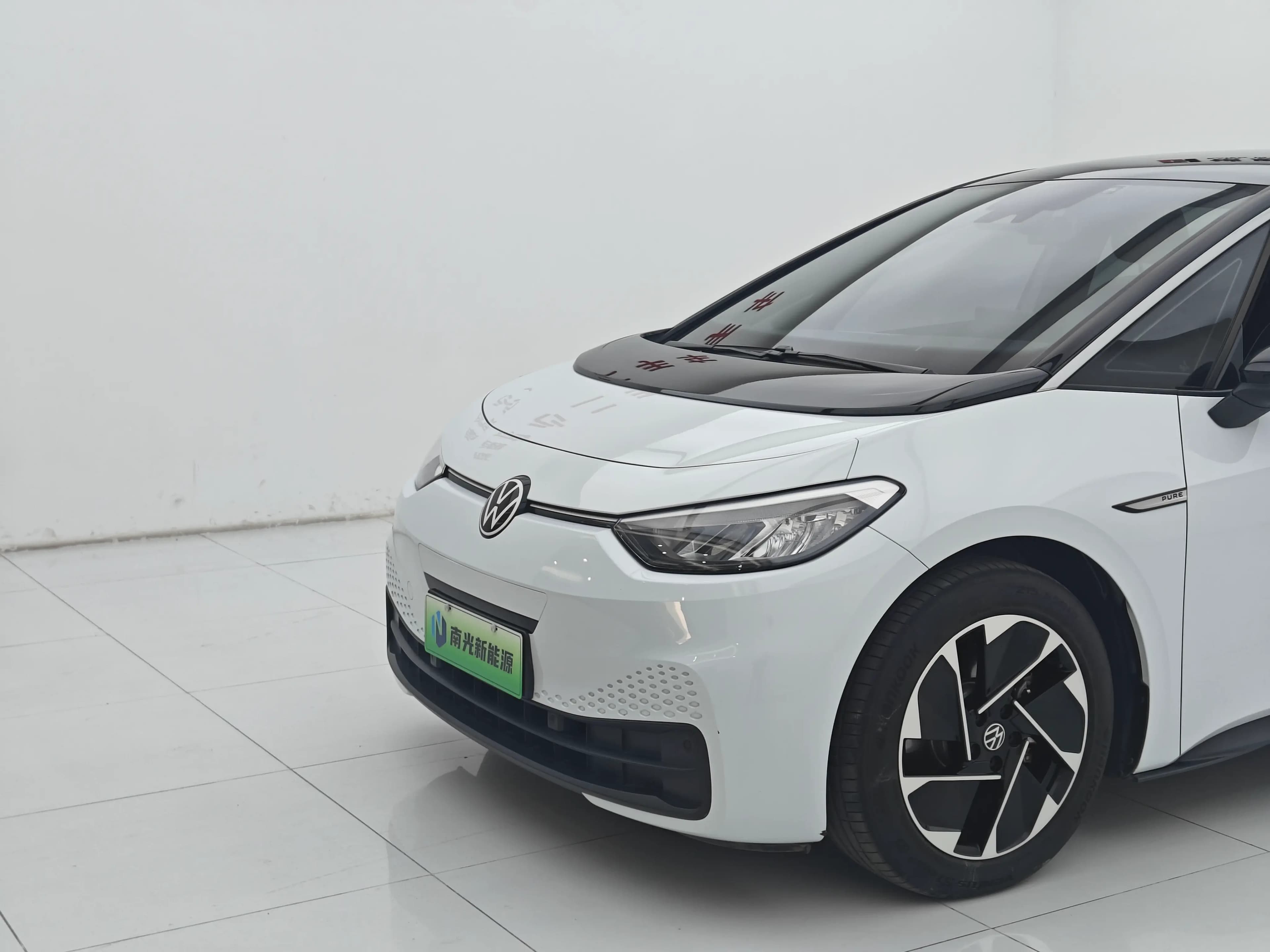 Volkswagen ID.3 2023 г. 44700 км. — фото 9
