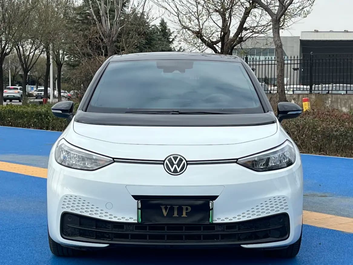Volkswagen ID.3 2024 г. 35000 км. — фото 2