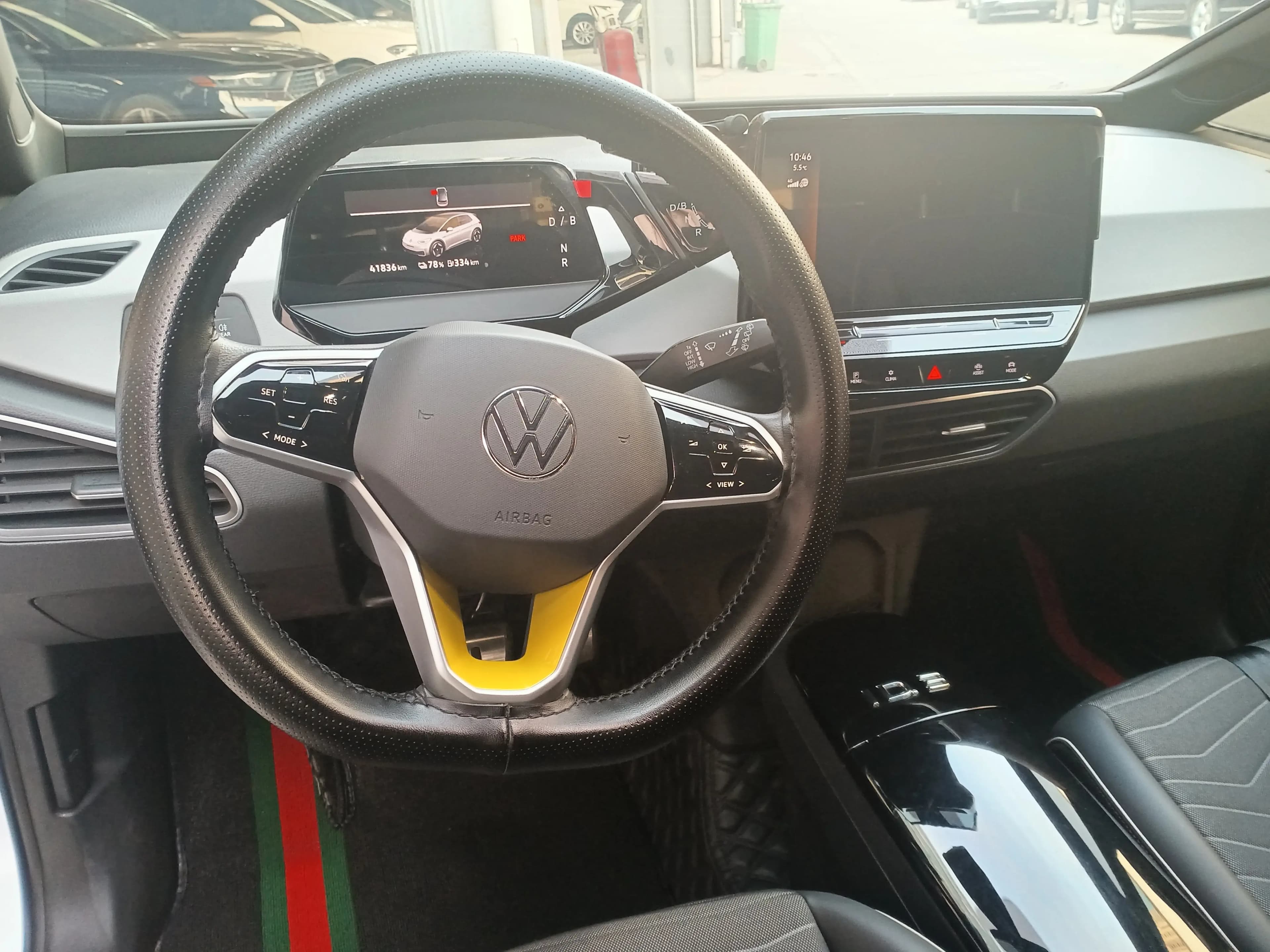 Volkswagen ID.3 2024 г. 41000 км. — фото 9