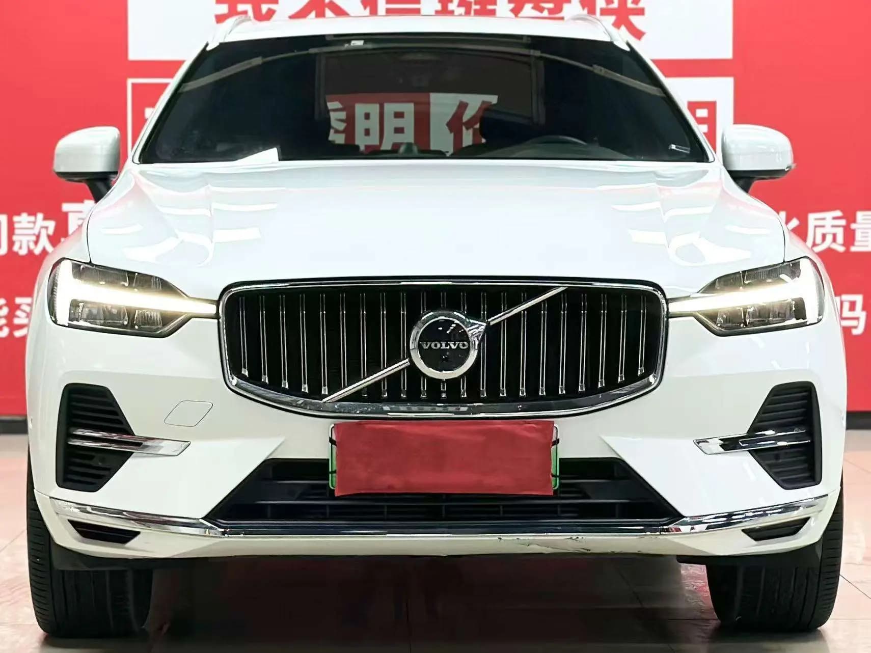 Volvo XC60 PHEV 2023 г. 60011 км. — фото 2