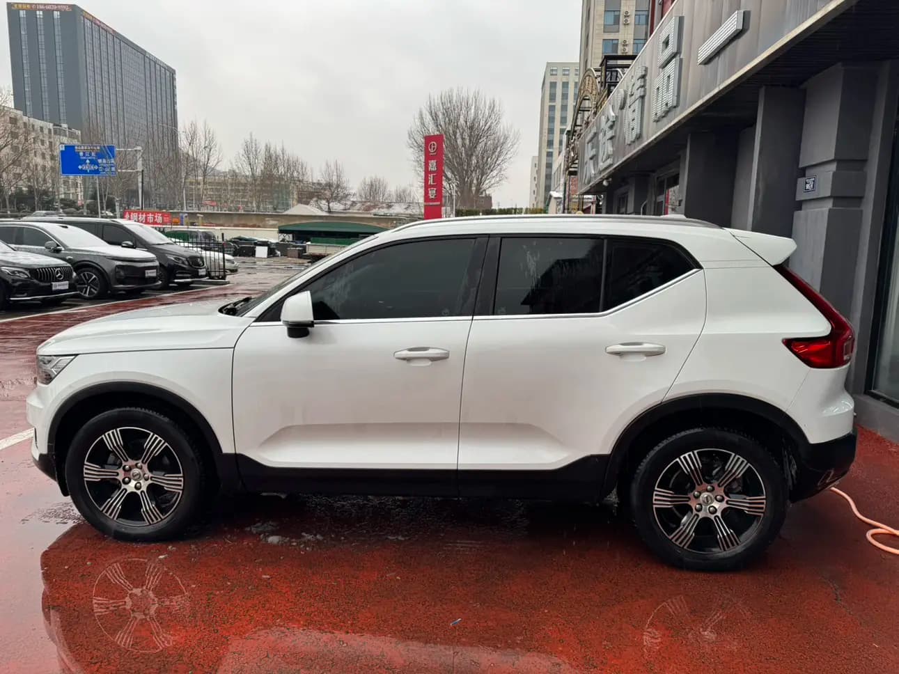 Volvo XC40 2021 г. 72066 км. — фото 3