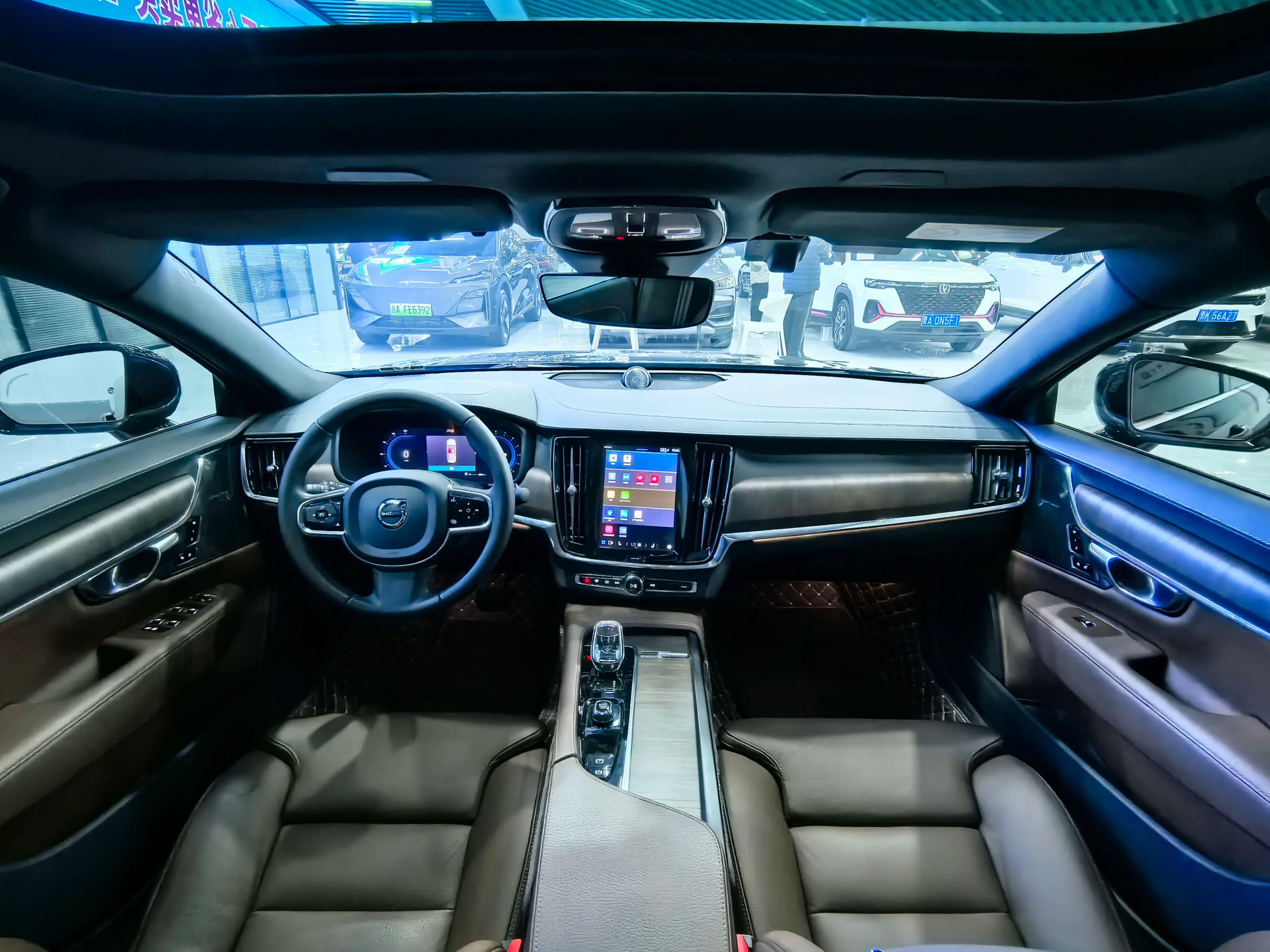 Volvo S90 2022 г. 46028 км. — фото 14
