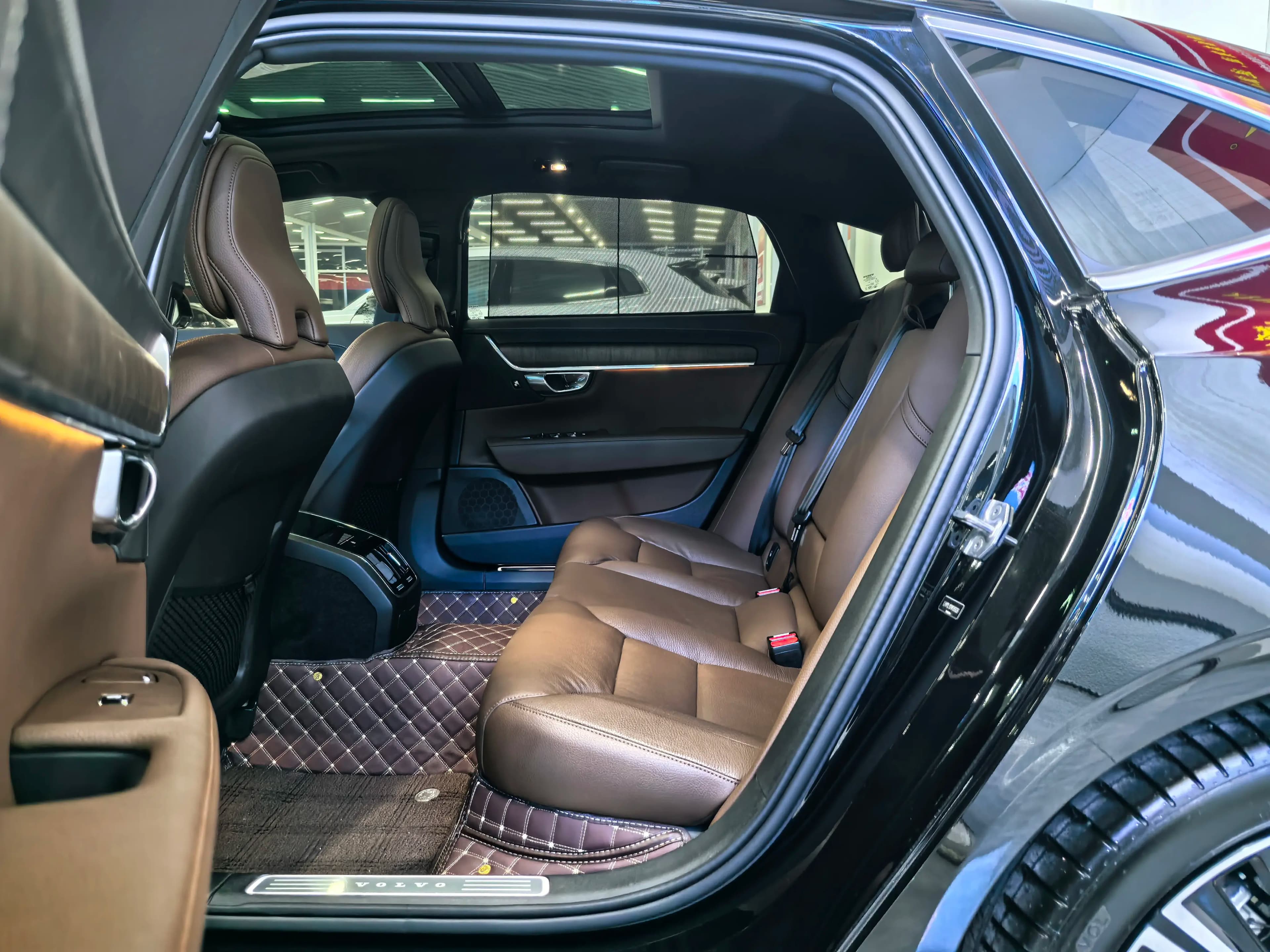 Volvo S90 2022 г. 46028 км. — фото 19