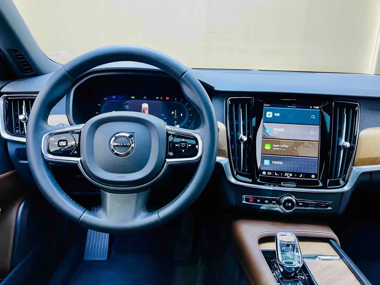 Volvo S90 2023 г. 46029 км. — фото 14