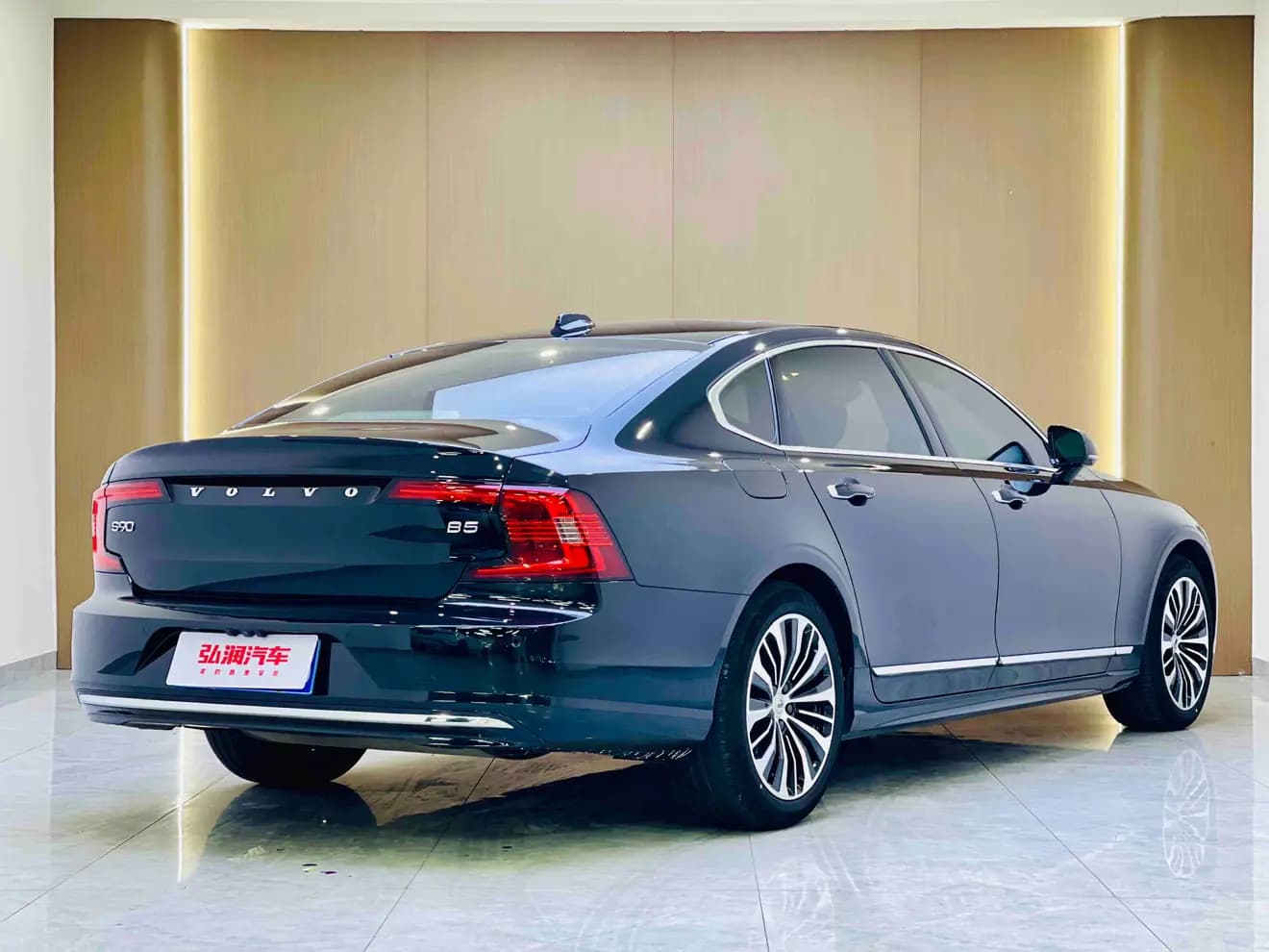 Volvo S90 2023 г. 46029 км. — фото 4