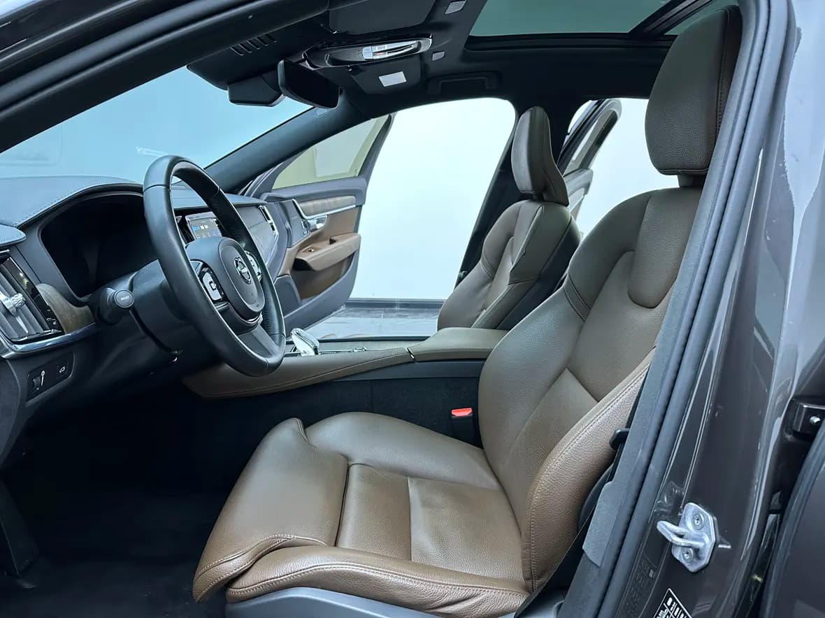 Volvo S90 2022 г. 72030 км. — фото 16