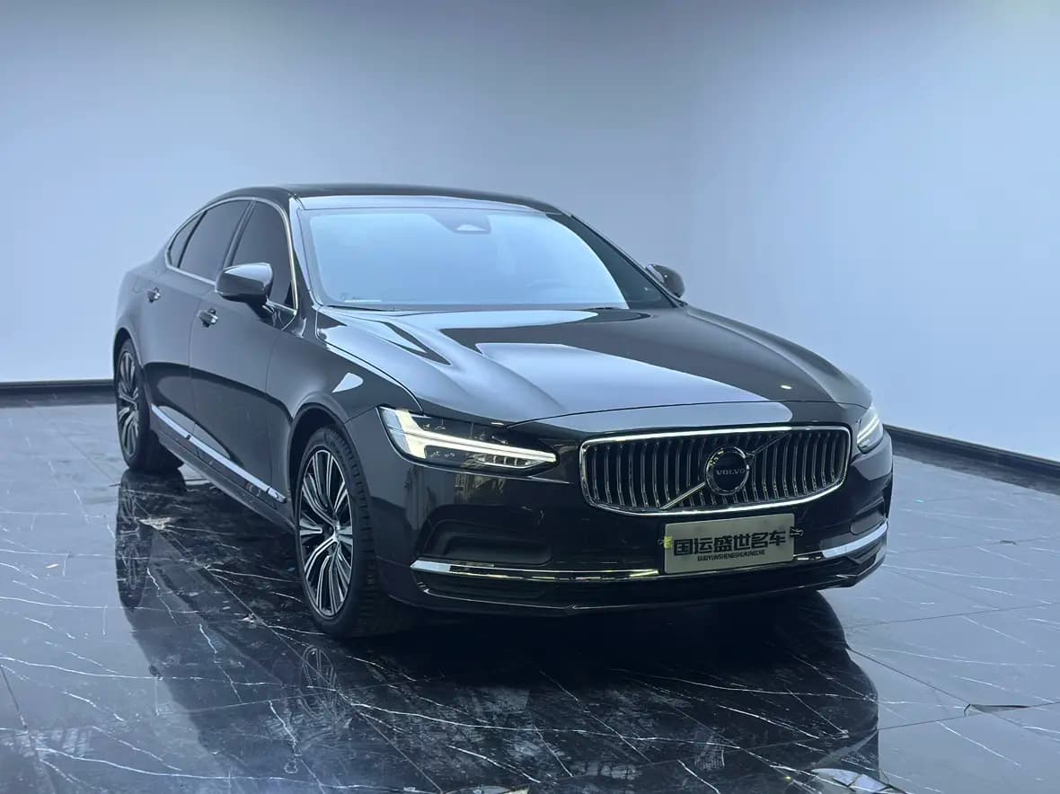 Volvo S90 2022 г. 72030 км. — фото 3