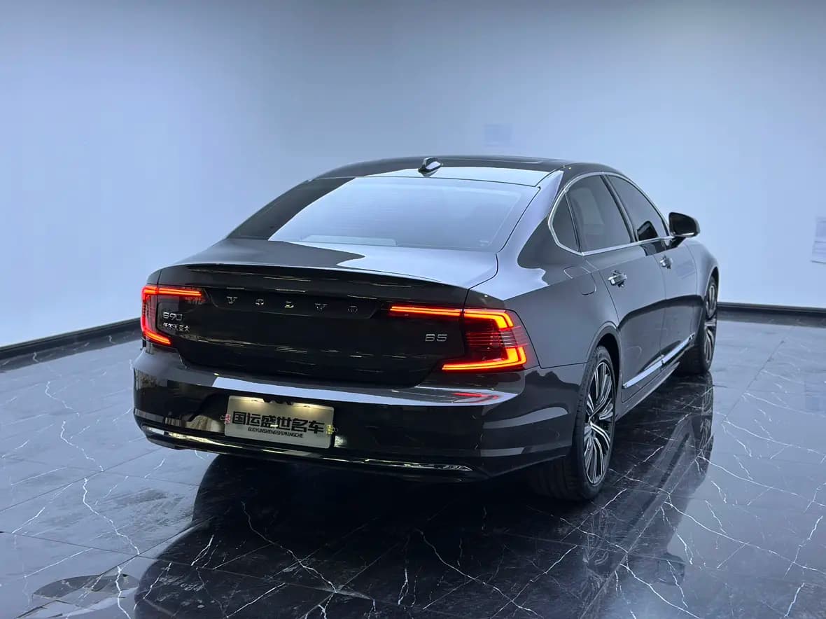 Volvo S90 2022 г. 72030 км. — фото 6