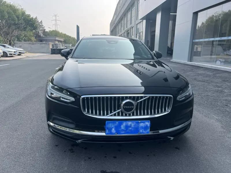 Volvo S90 2022 г. 75031 км. — фото 2
