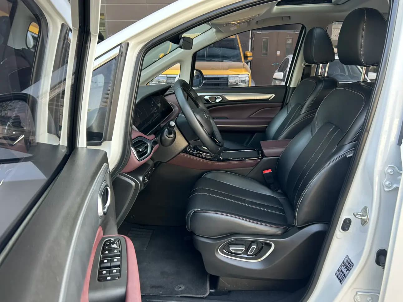 GAC Trumpchi M6 2023 г. 48128 км. — фото 18
