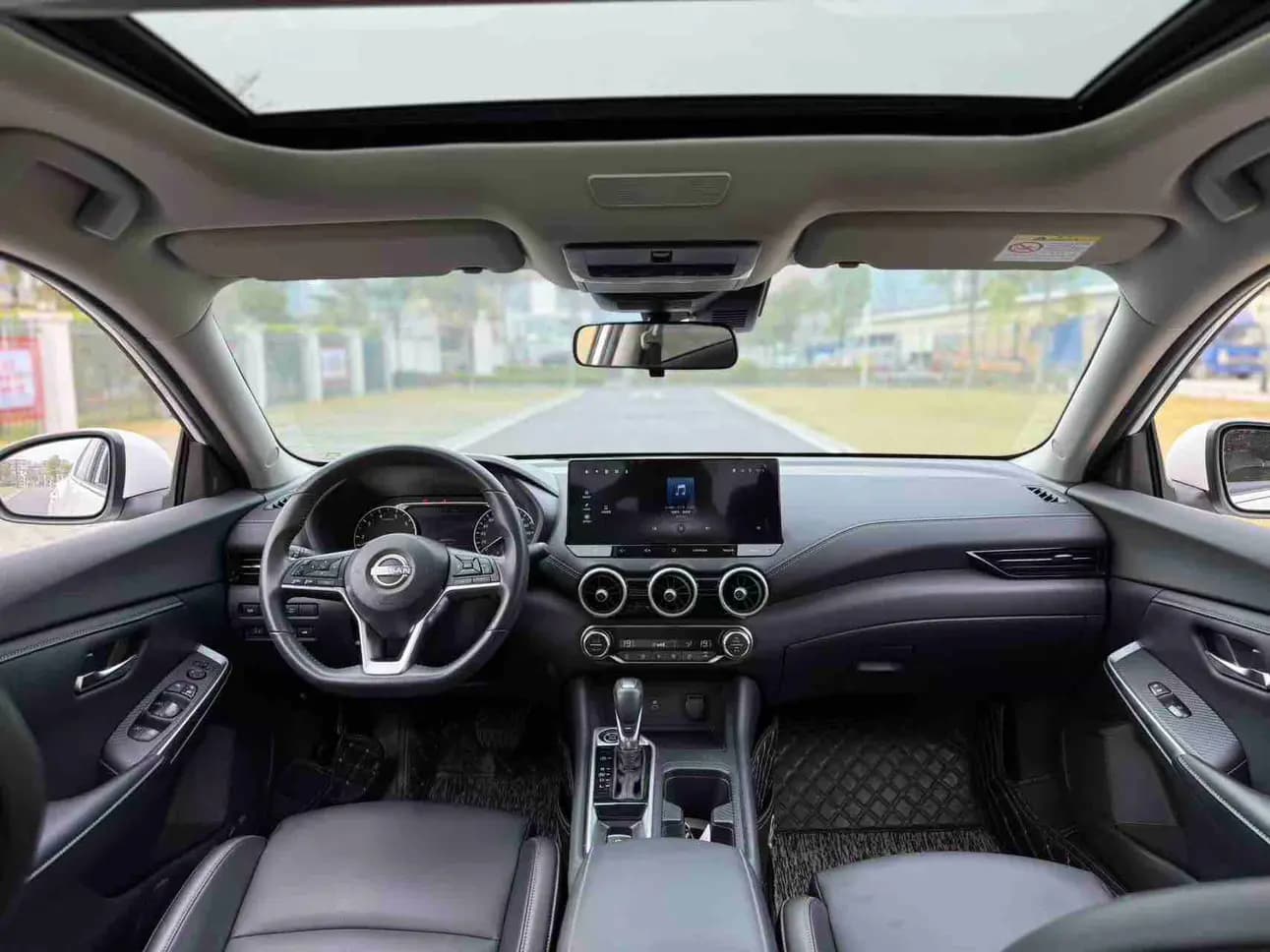 Nissan Sylphy 2024 г. 30090 км. — фото 7