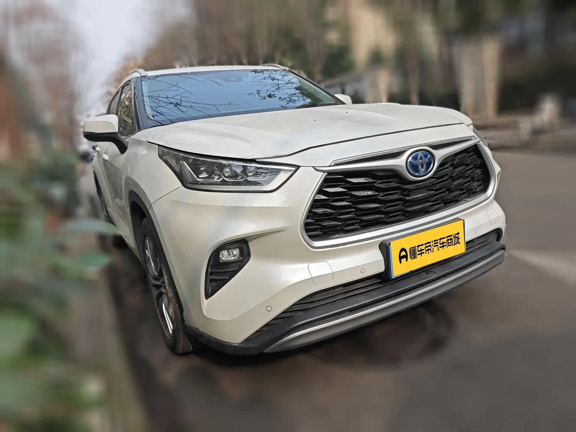 Toyota Highlander 2023 г. 81424 км. — фото 3