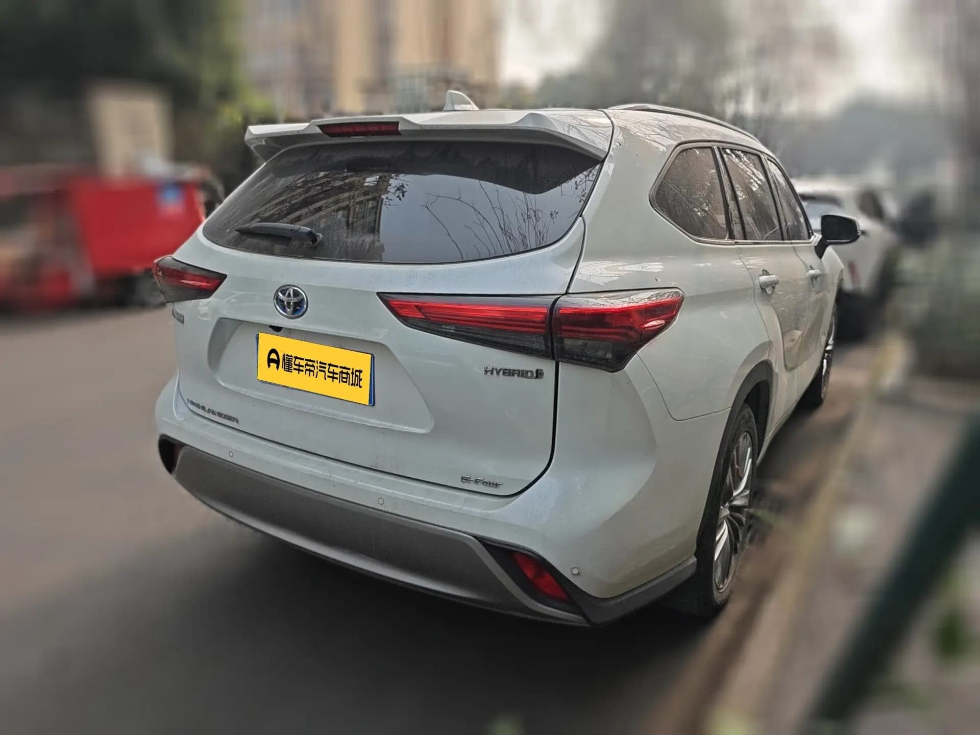 Toyota Highlander 2023 г. 81424 км. — фото 4