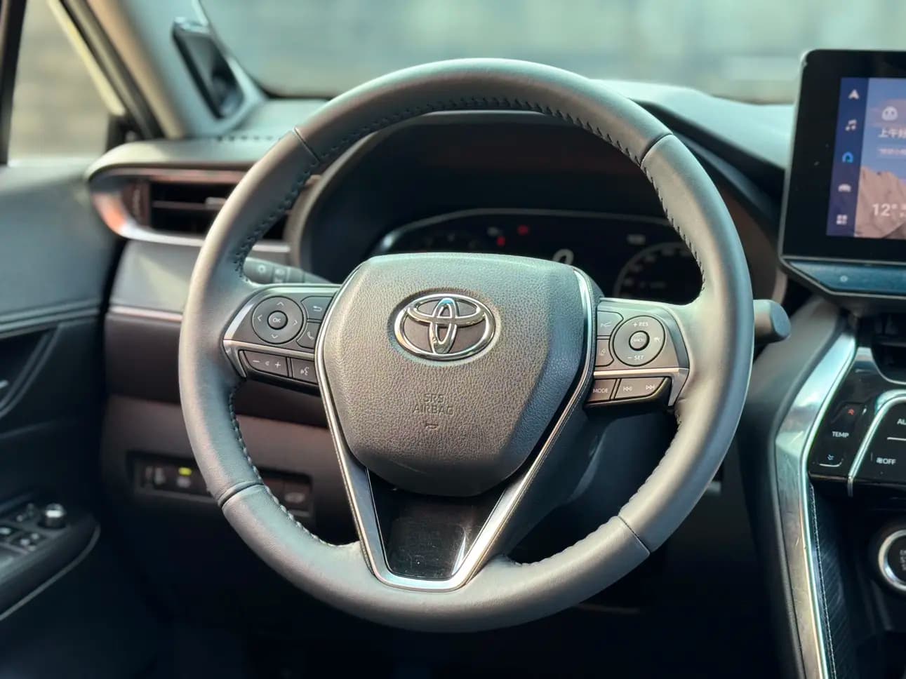Toyota Venza 2024 г. 18075 км. — фото 13