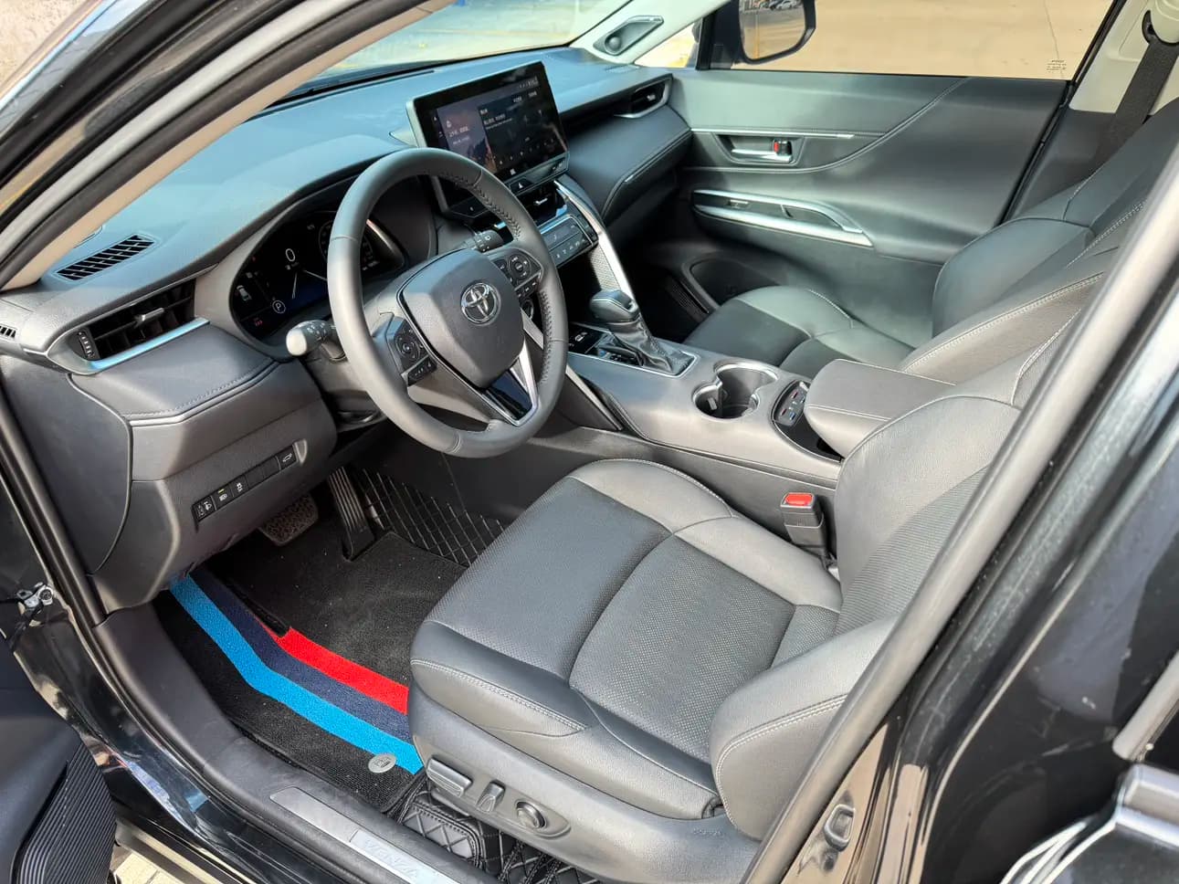 Toyota Venza 2024 г. 18075 км. — фото 16