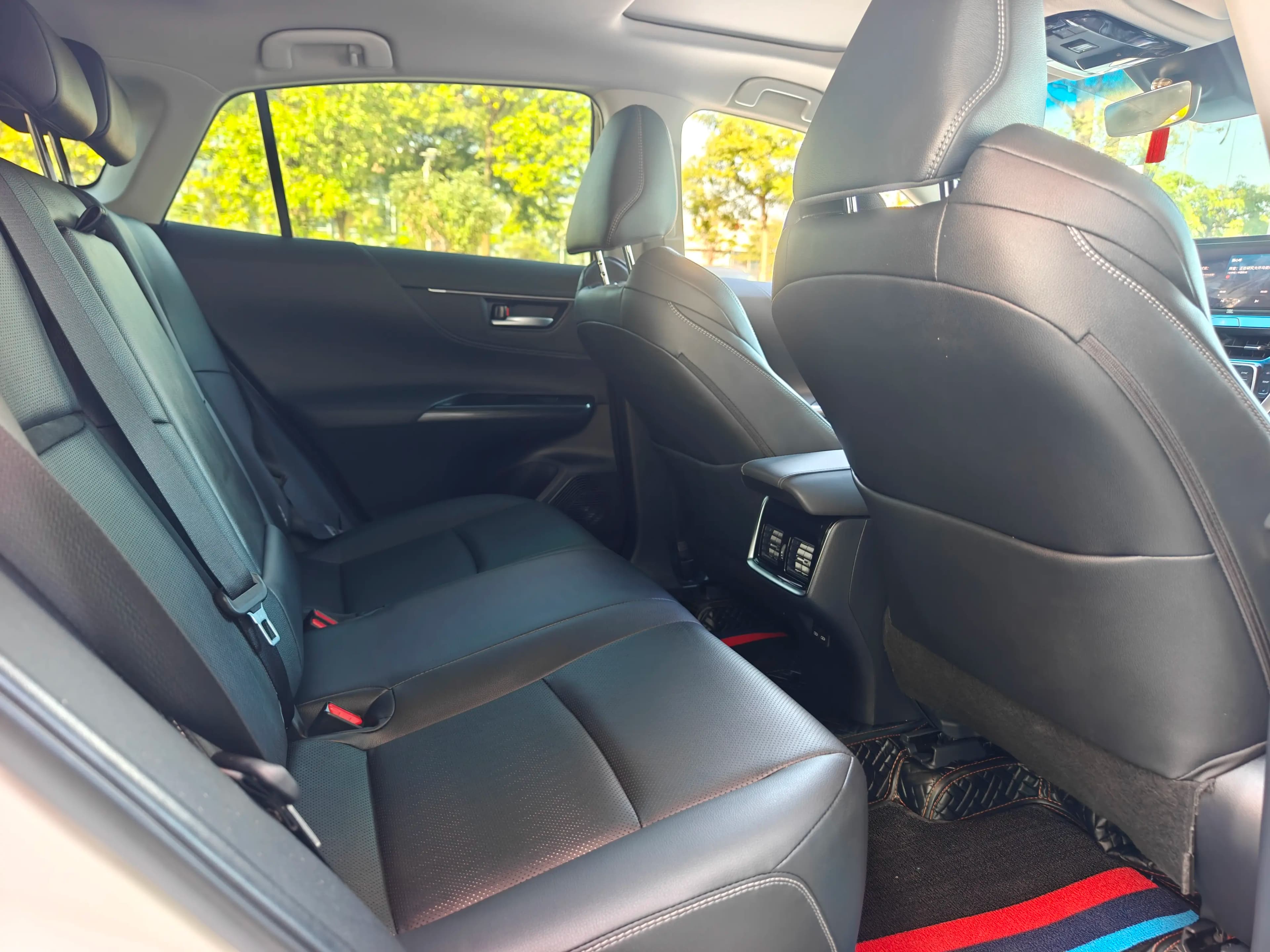 Toyota Venza 2024 г. 26076 км. — фото 15