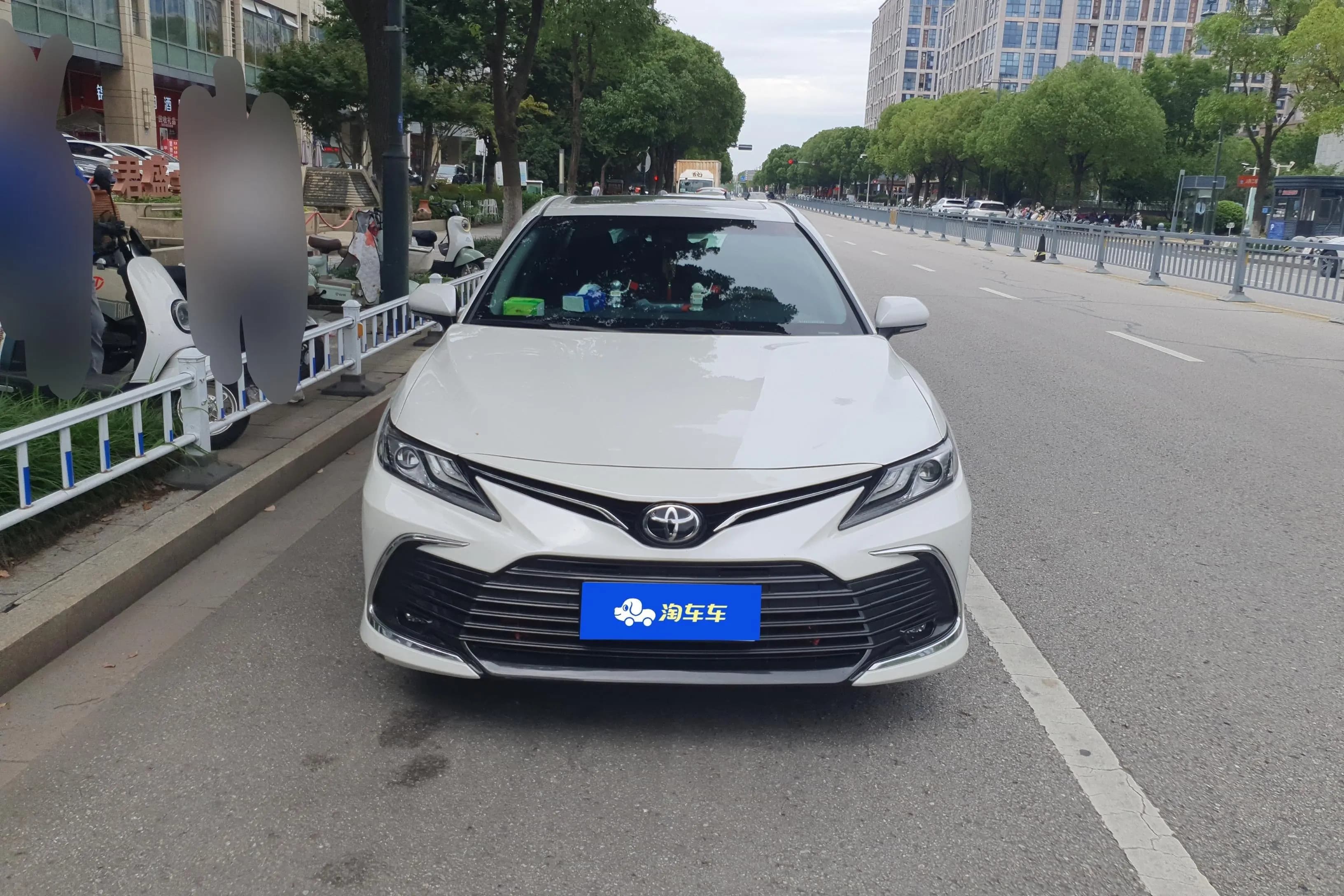 Toyota Camry 2022 г. 32200 км. — фото 2