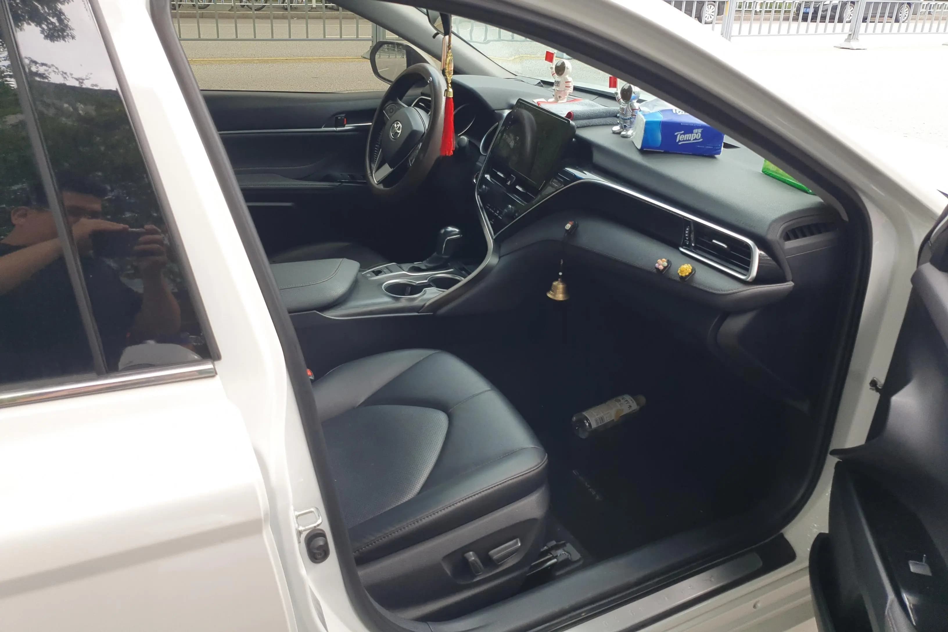 Toyota Camry 2022 г. 32200 км. — фото 10
