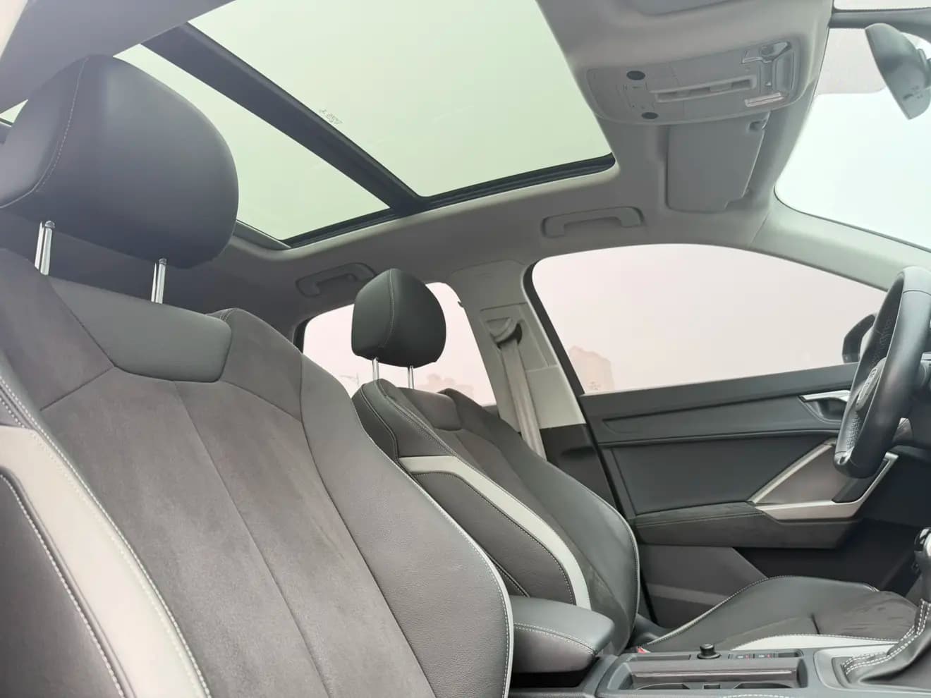 Audi Q3 2022 г. 18000 км. — фото 10