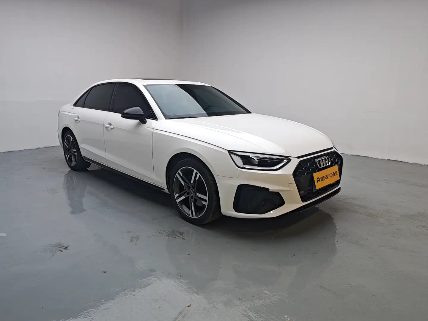 Audi A4L 2021 г. 54420 км. — фото 3