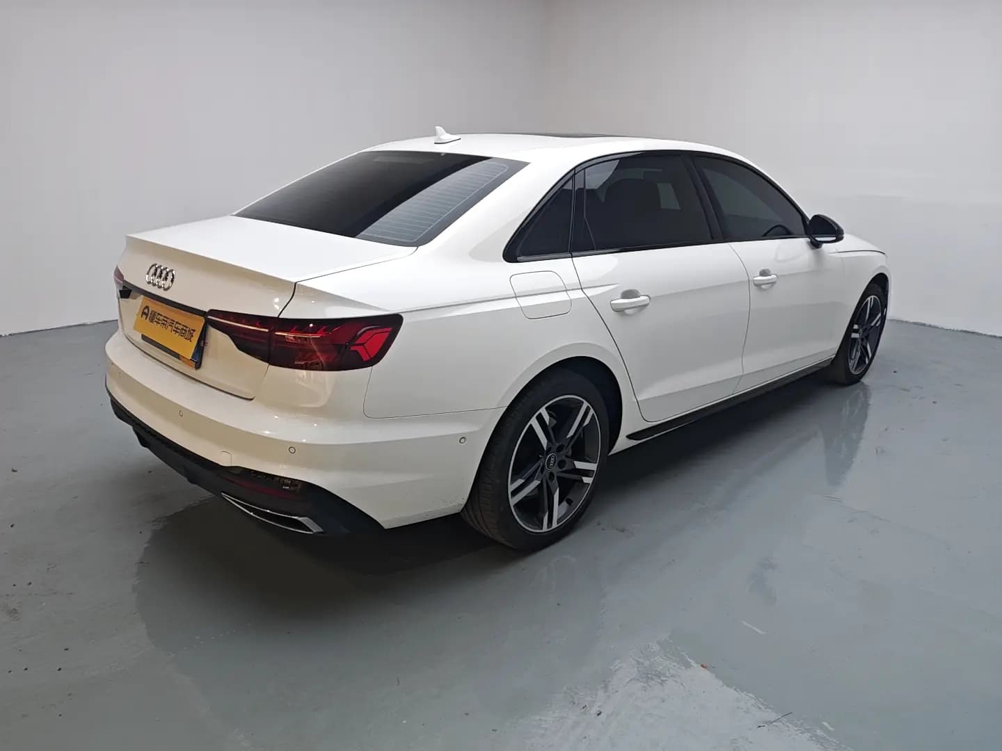 Audi A4L 2021 г. 54420 км. — фото 7